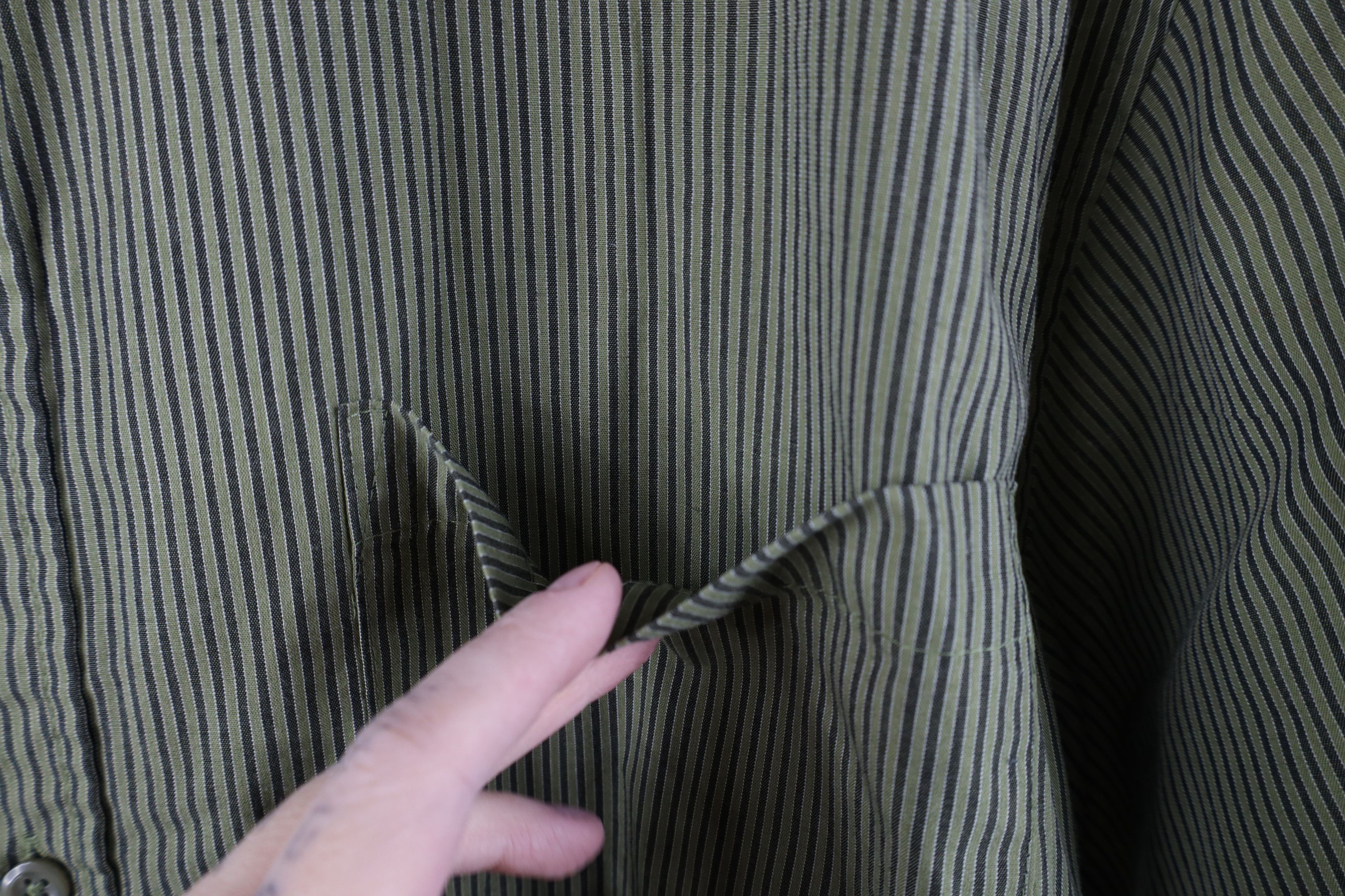 Vintage Vintage 90s Streetwear Fit Short Sleeve Button Down Shirt Size US L / EU 52-54 / 3 - 4 Thumbnail