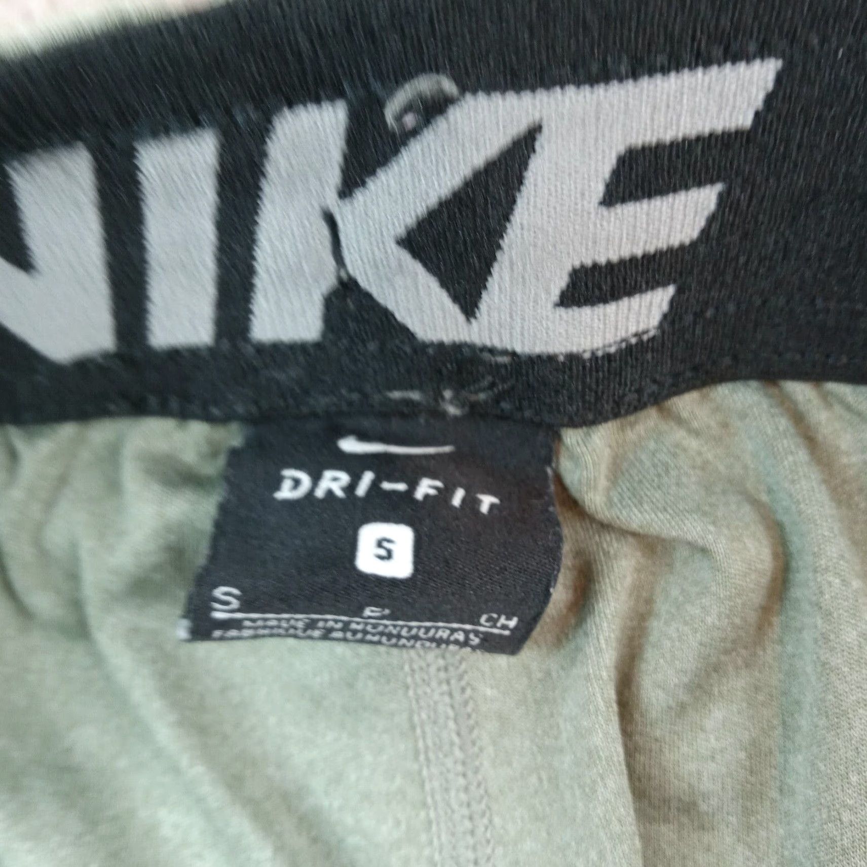 Nike Nike Sweat Shorts Mens Small Green Elastic Waist Drawstring Running Size US 29 - 7 Thumbnail