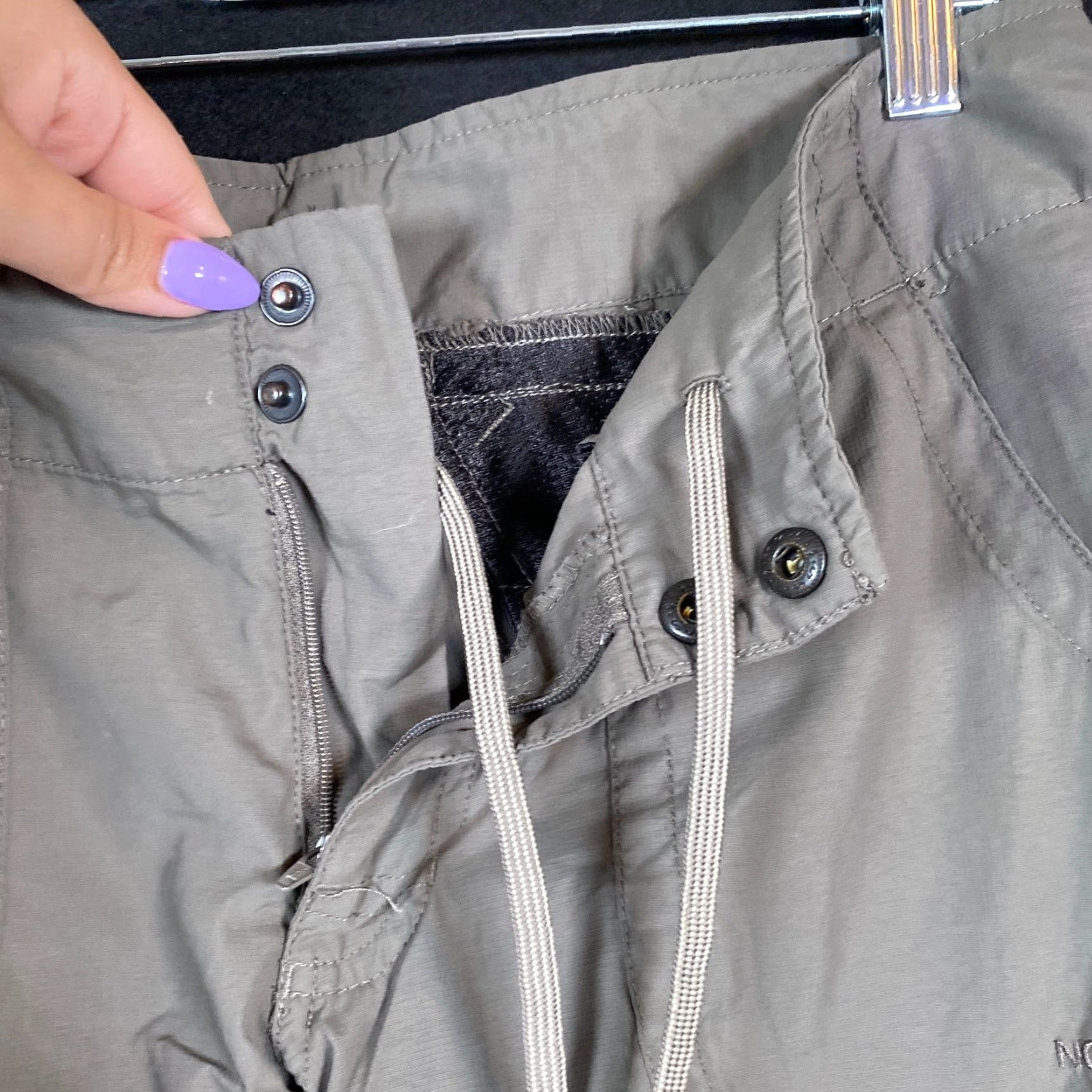 The North Face The North Face Womens Pants Capri Gray Green Below the Knee Nylon 8 Straight Activewear Pockets Size 24" / US 00 / IT 34 - 4 Thumbnail