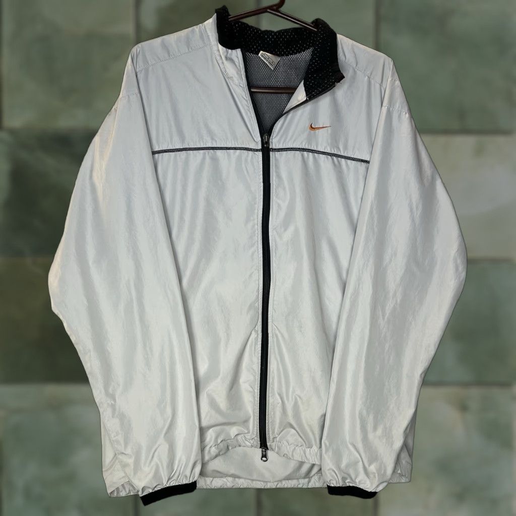 Nike VINTAGE Nike White Tag Lightweight Full-Zip Windbreaker Jacket Men’s Large Size US L / EU 52-54 / 3 - 1 Thumbnail