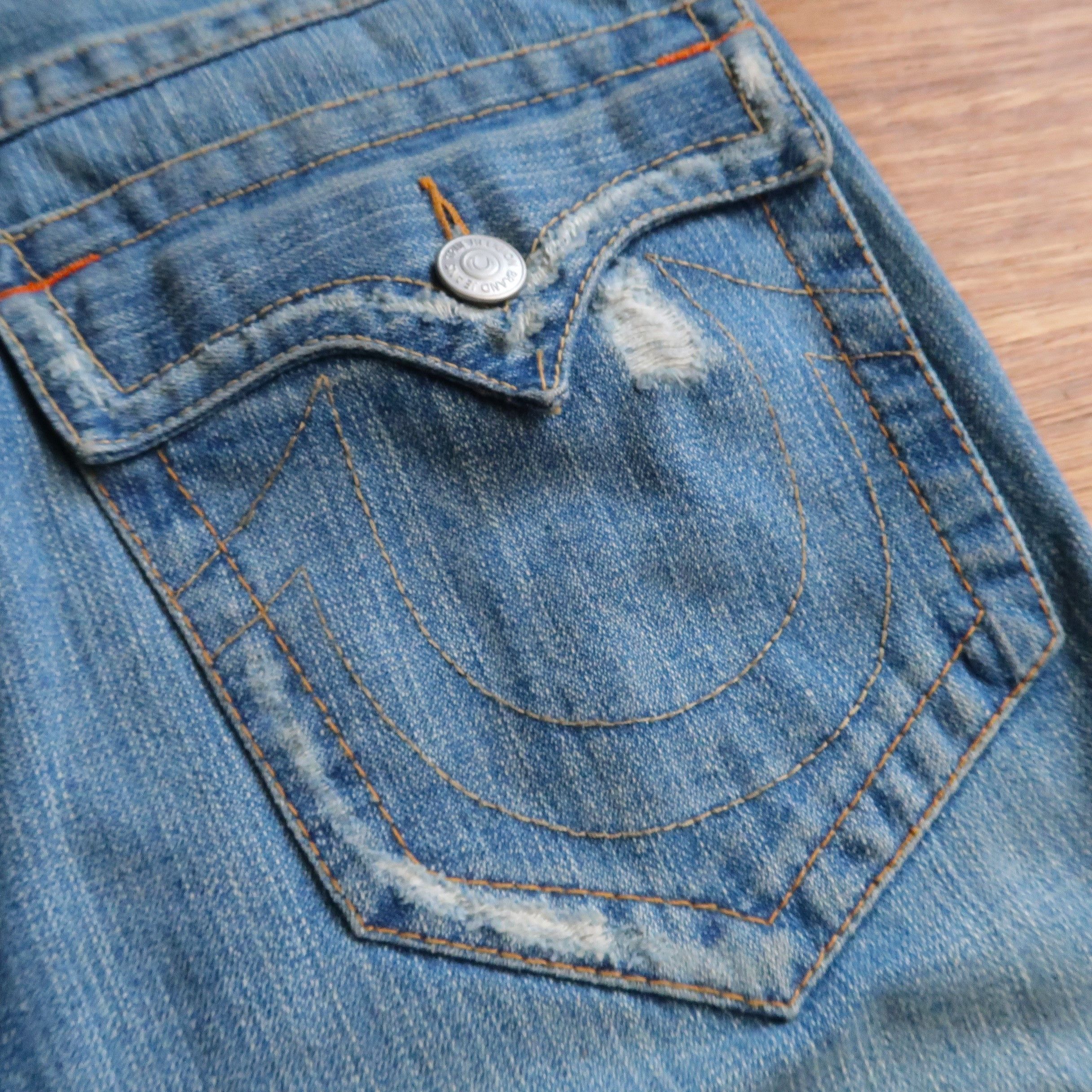 True Religion Vintage True Religion Spiral Cut Ripped Flared Denim Jeans Size US 32 / EU 48 - 14 Thumbnail