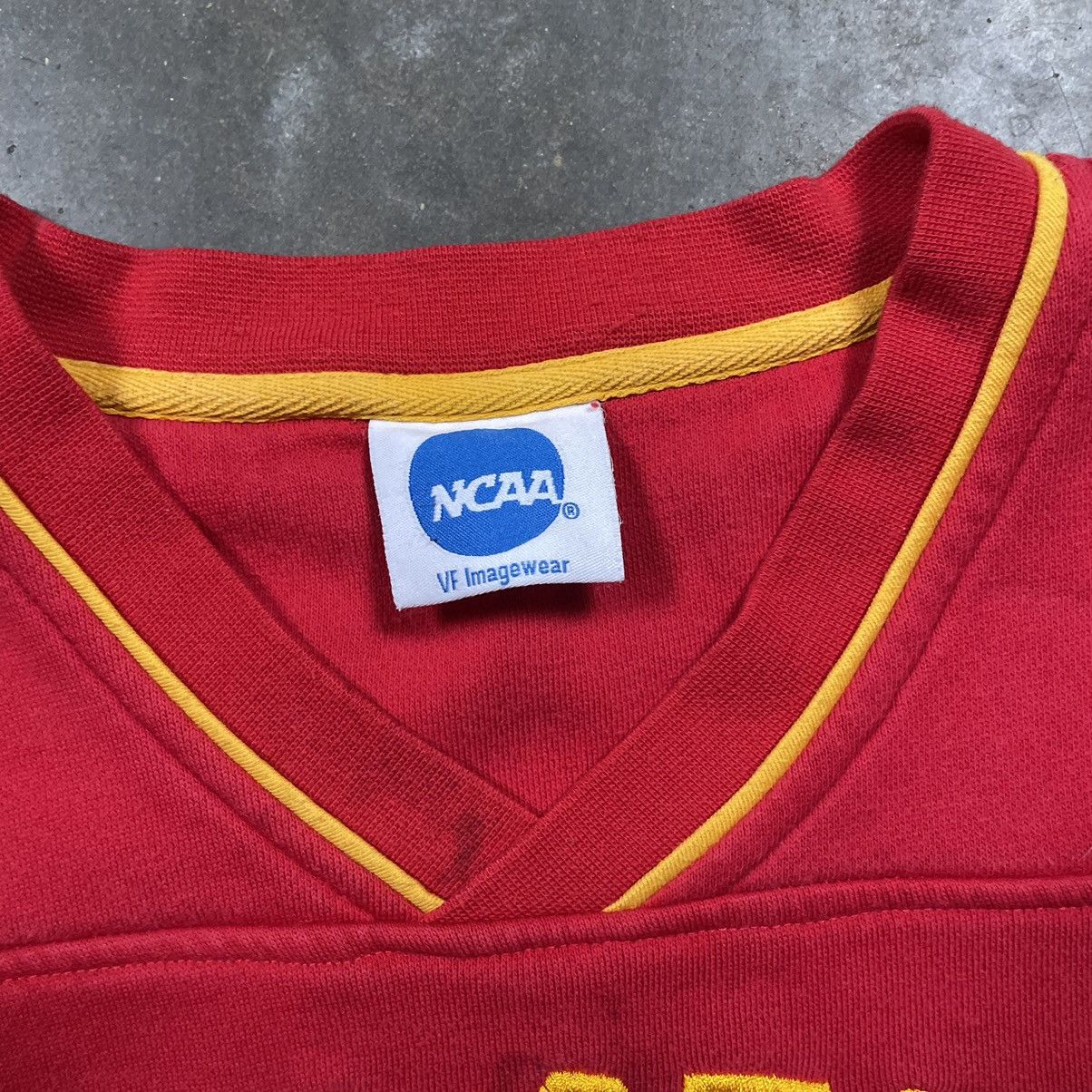 NCAA × Vintage Vintage Iowa State Cyclones College Crewneck Embroidered Red Size US XL / EU 56 / 4 - 4 Thumbnail
