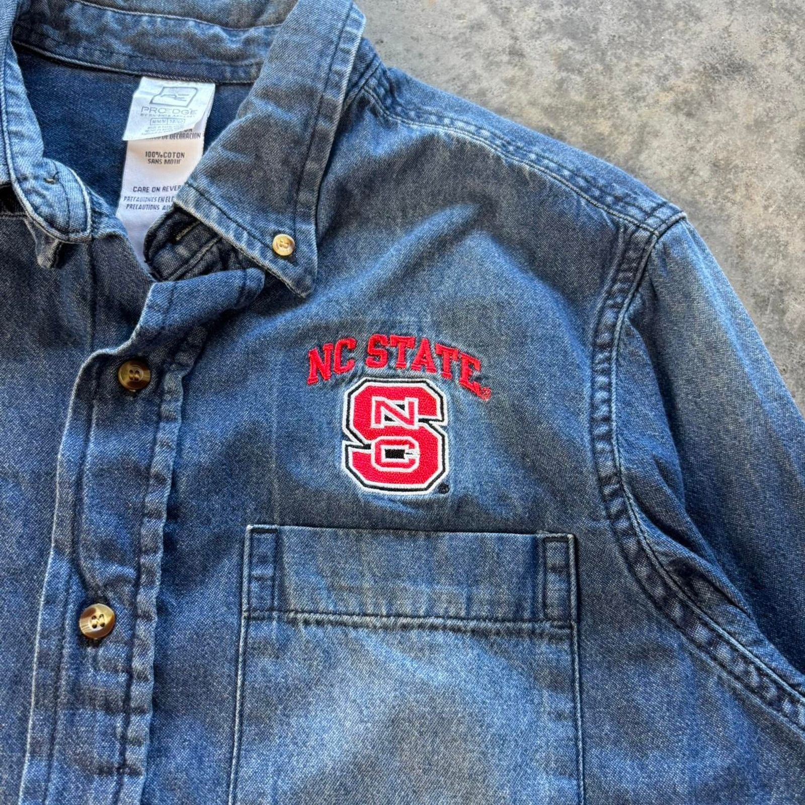 Vintage 90s NC State Denim Button Up Shirt Size US M / EU 48-50 / 2 - 2 Thumbnail