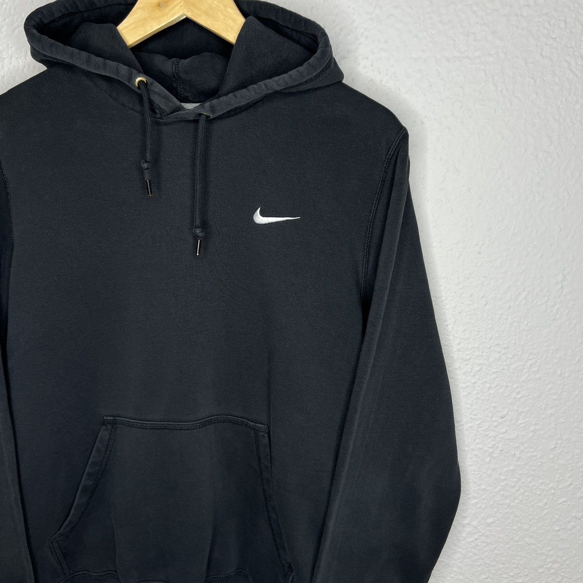 Nike × Vintage Vintage Nike Hoodie Black Logo Swoosh Boxy 90s Y2K Size US M / EU 48-50 / 2 - 3 Thumbnail
