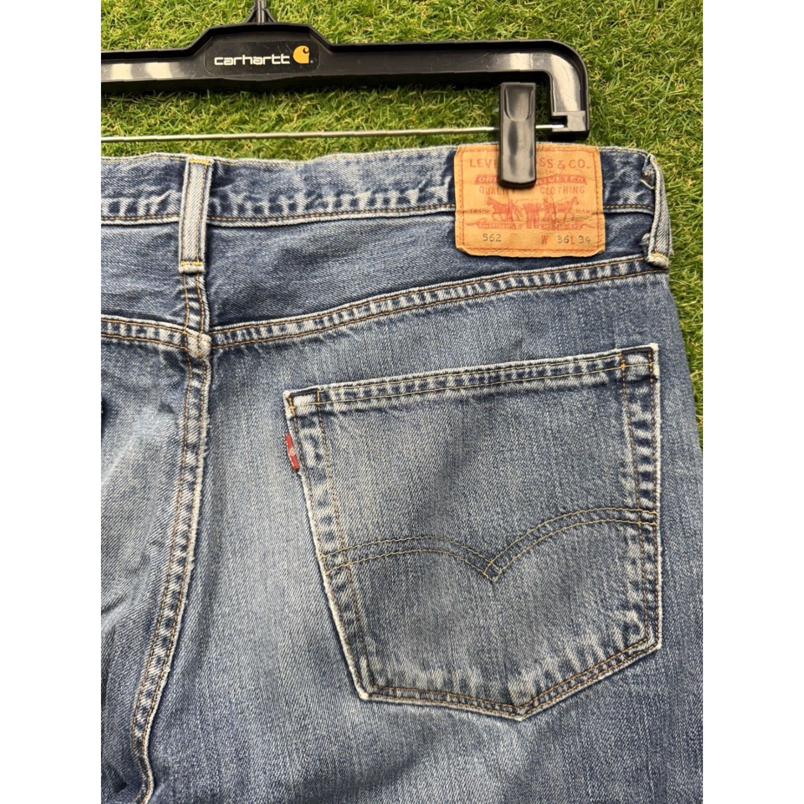 Levi's Levi's 562 Jeans Cargo 36x30 Blue Distressed Cowboy Loose Fit Comfort Men's Size US 36 / EU 52 - 3 Thumbnail