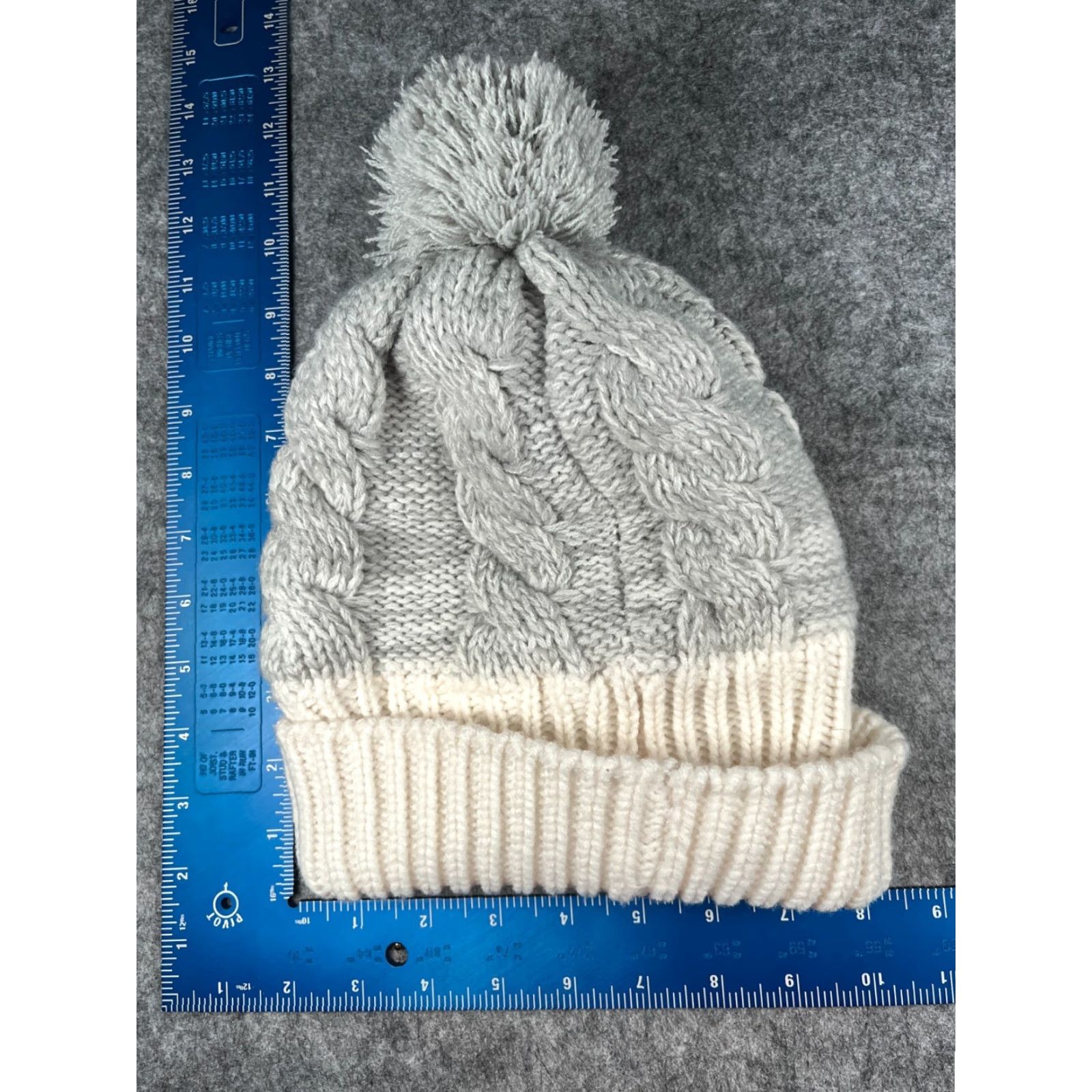 Vintage Ivory Ella Beanie Toque Women One Size Gray Cable Knit Acrylic Poly Lined Pom Size ONE SIZE - 5 Thumbnail