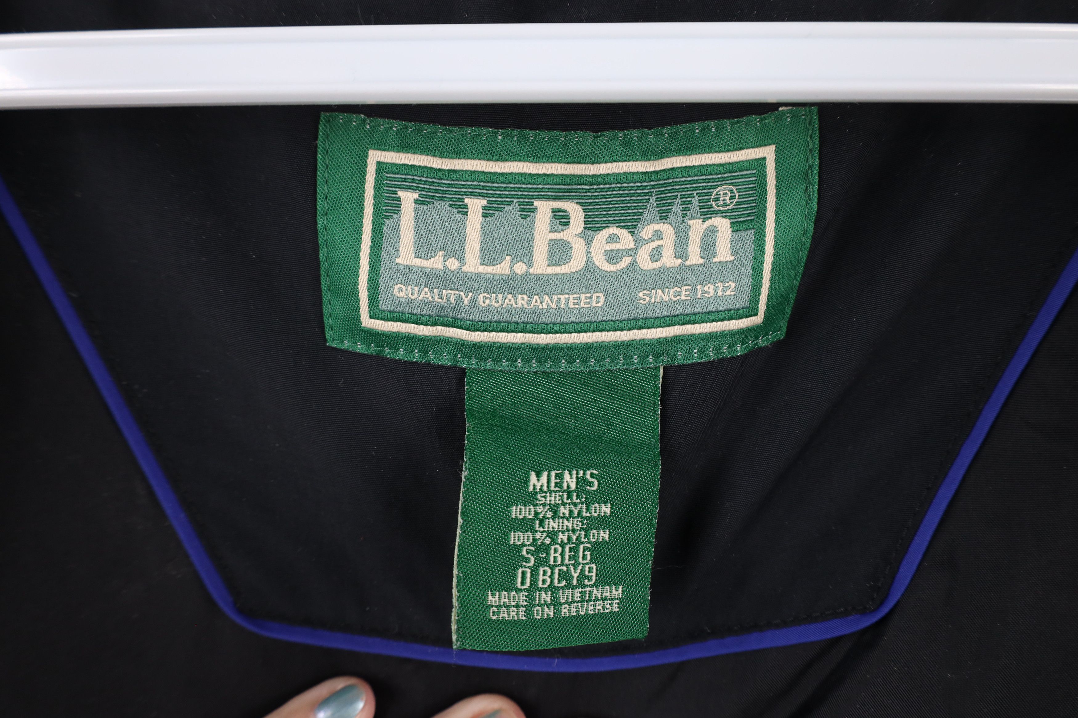 L.L. Bean Vintage LL Bean Waterproof Full Zip Hooded Rain Jacket Black Size US S / EU 44-46 / 1 - 10 Thumbnail