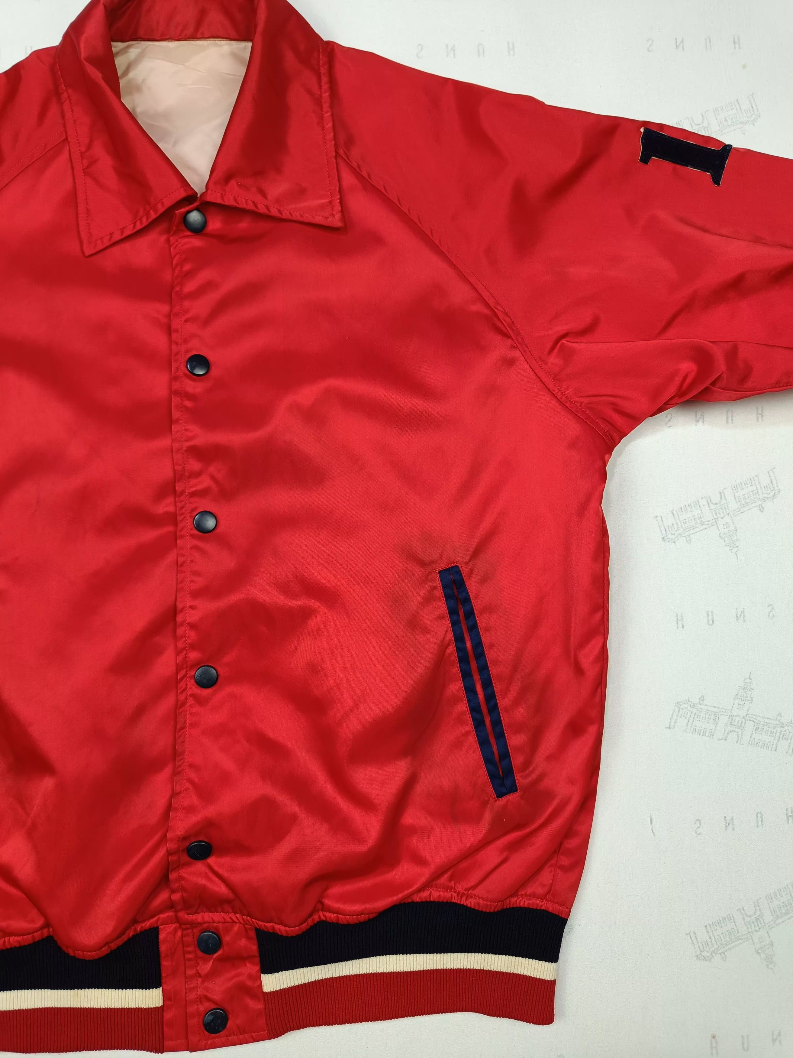 Descente Vintage 80s DESCENTE 'BOMBERS' Back Spell Out Size US L / EU 52-54 / 3 - 5 Thumbnail
