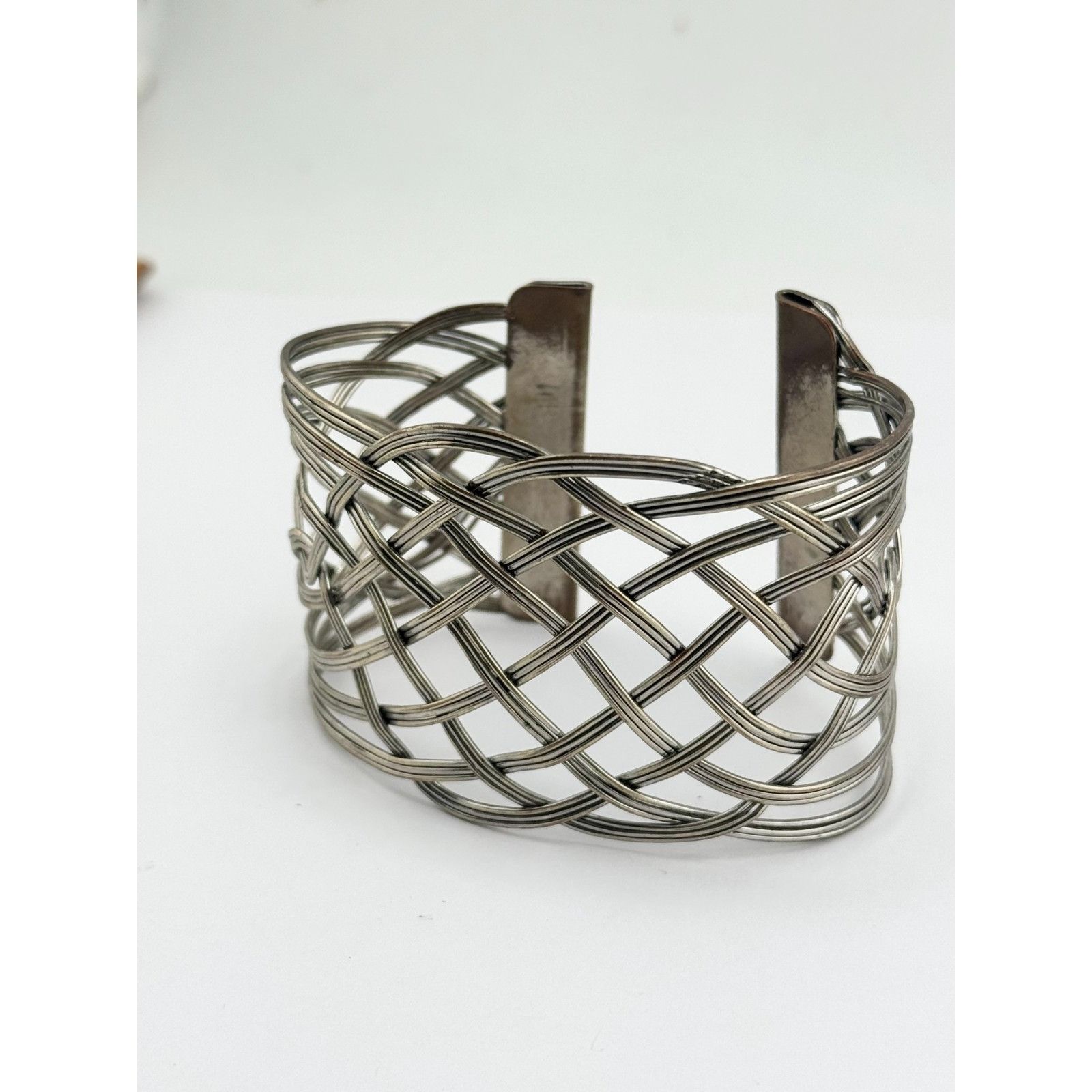 Vintage Vintage woven metal cuff bracelet Size ONE SIZE - 3 Thumbnail