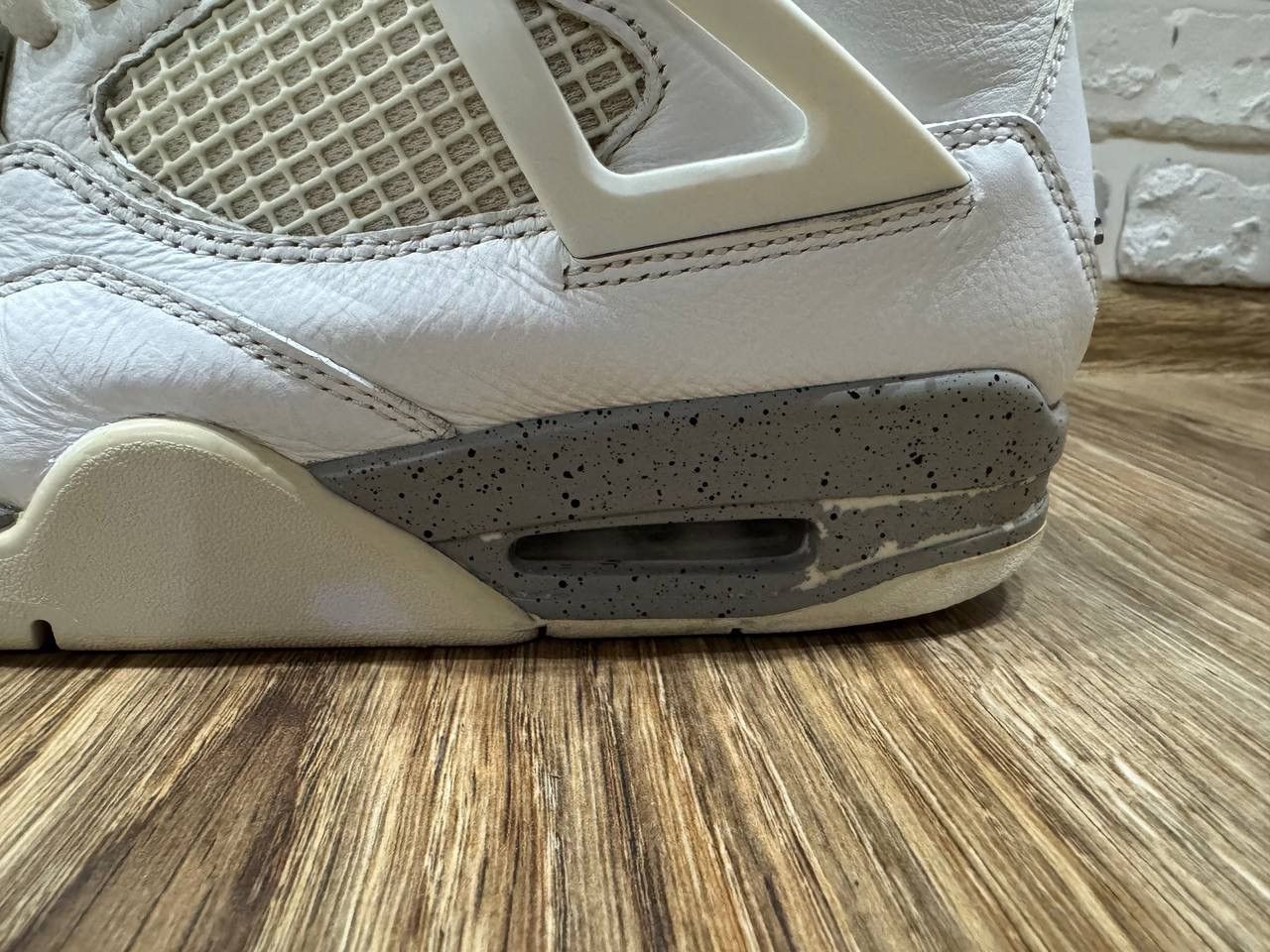 Jordan Brand Nike Air Jordan 4 Retro White Oreo Size US 10.5 / EU 43-44 - 2 Thumbnail