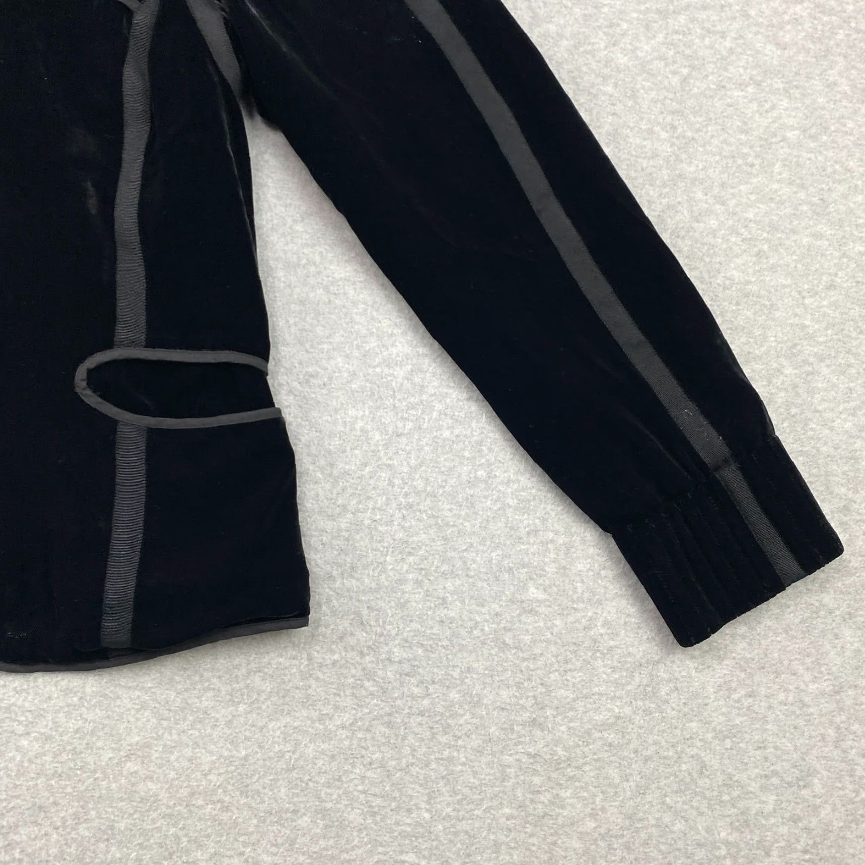 Armani Exchange Armani Exchange Velvet Jacket Womens M Black Full Zip Lined Silk Blend Modern Casual All Seasons Mid-Length Pockets Size M / US 6-8 / IT 42-44 - 5 Thumbnail