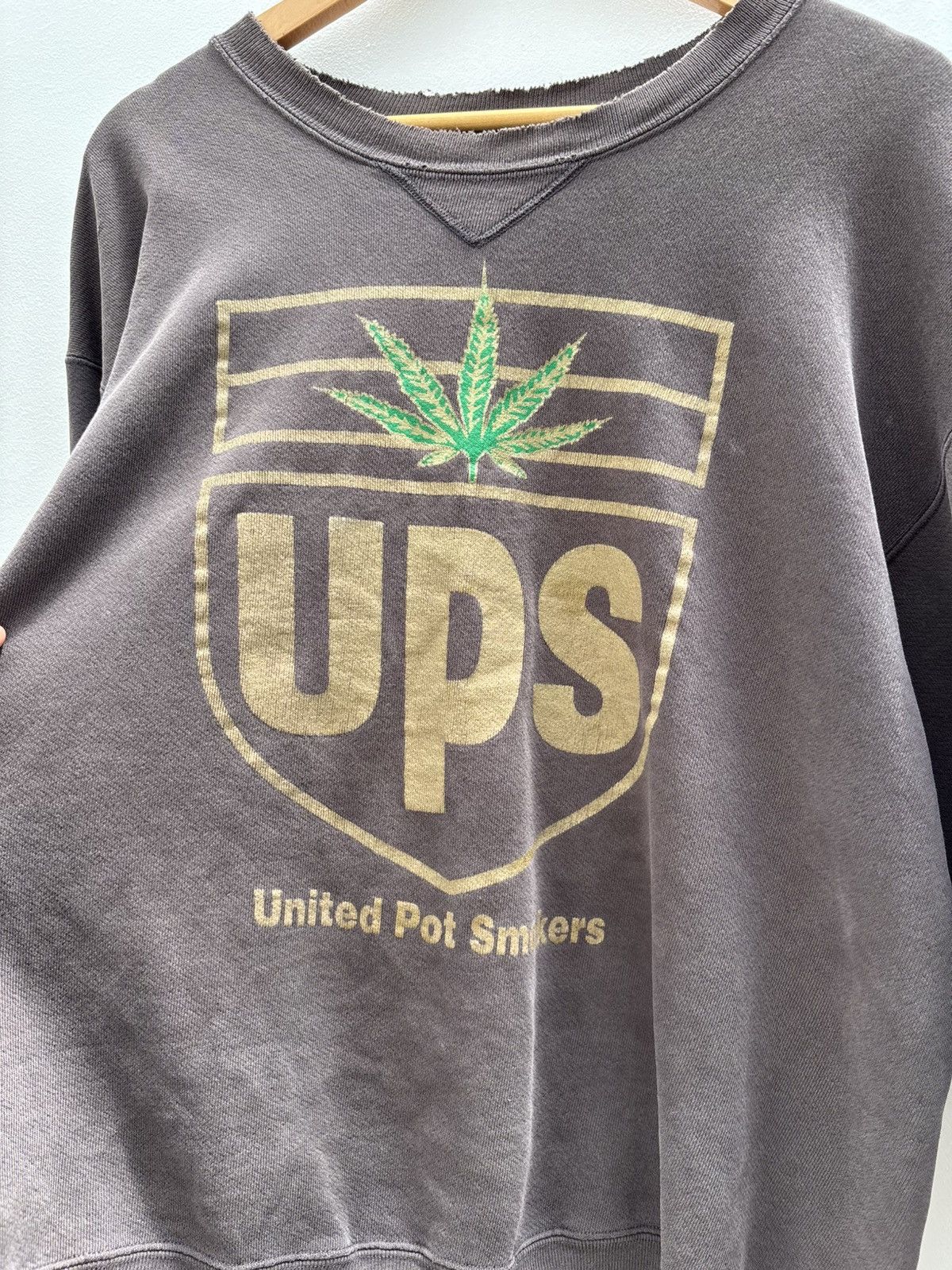 Vintage UPS United Pot Smokers Crewneck Size US L / EU 52-54 / 3 - 3 Thumbnail