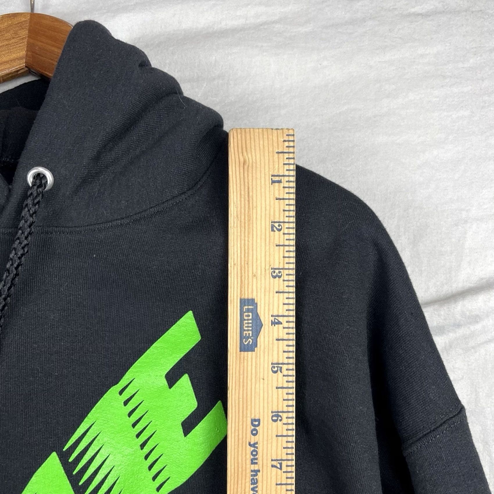 Vintage Billie Eilish Hoodie Mens Large Black World Tour Concert Sweatshirt Pullover Size US L / EU 52-54 / 3 - 7 Thumbnail
