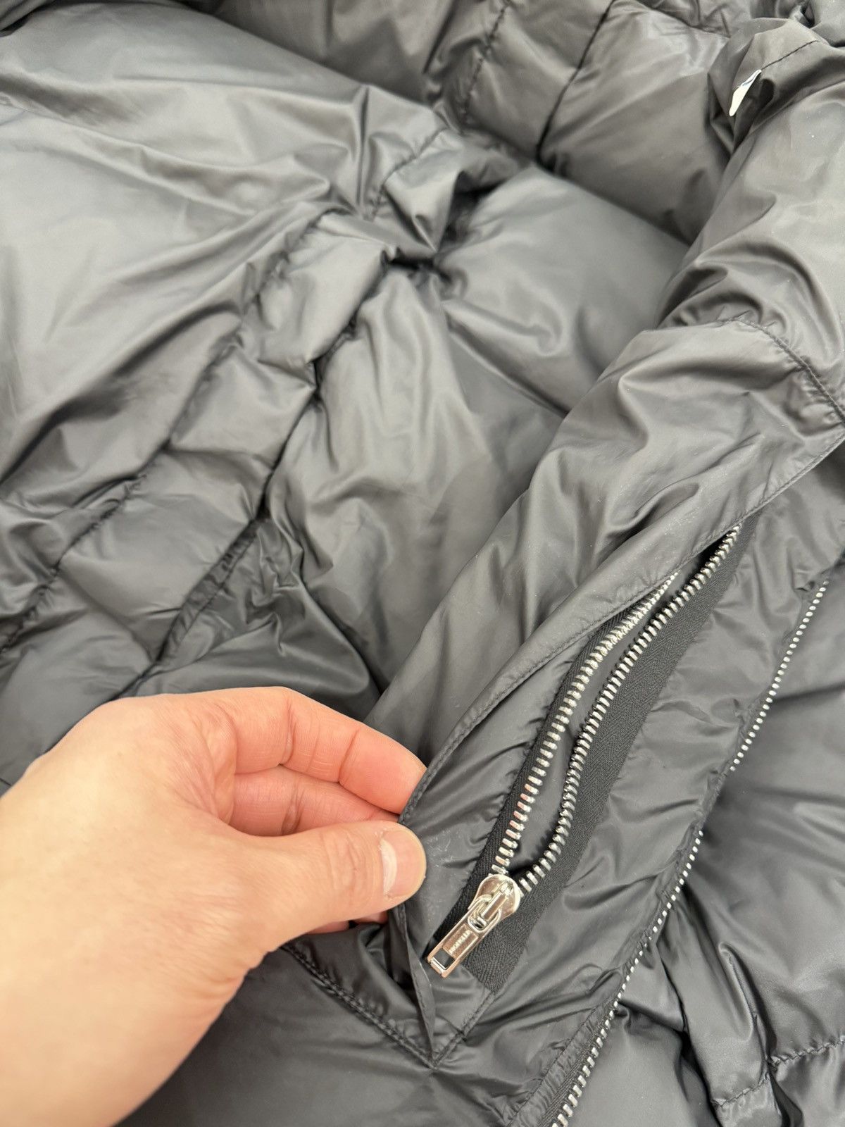 Moncler × Rick Owens Moncler x Rick Owens Cyclopic Long Down Jacket Black - 23FW Size US L / EU 52-54 / 3 - 11 Thumbnail