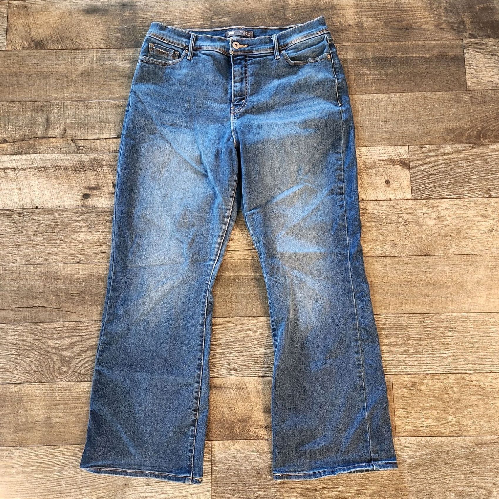 Levi's Levi's Jeans Womens 16 M Blue Perfectly Slimming 512 Bootcut Denim Stretch 33x30 Jeans Size 38" / US 16 / IT 52 - 2 Thumbnail