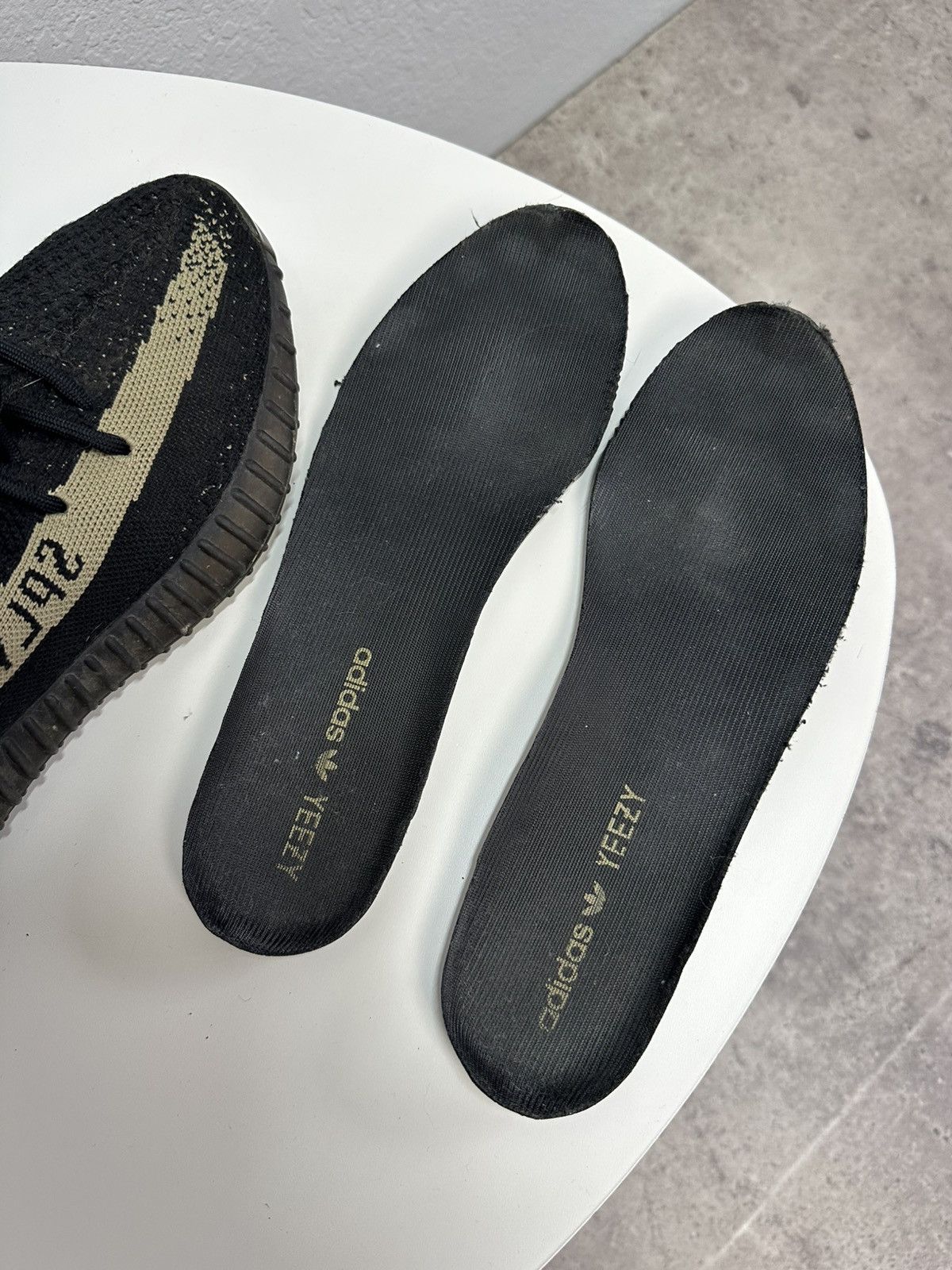 Adidas Vintage 2016 Adidas Yeezy 350 V2 Oreo Shoes Sneakers Size US 8.5 / EU 41-42 - 14 Thumbnail