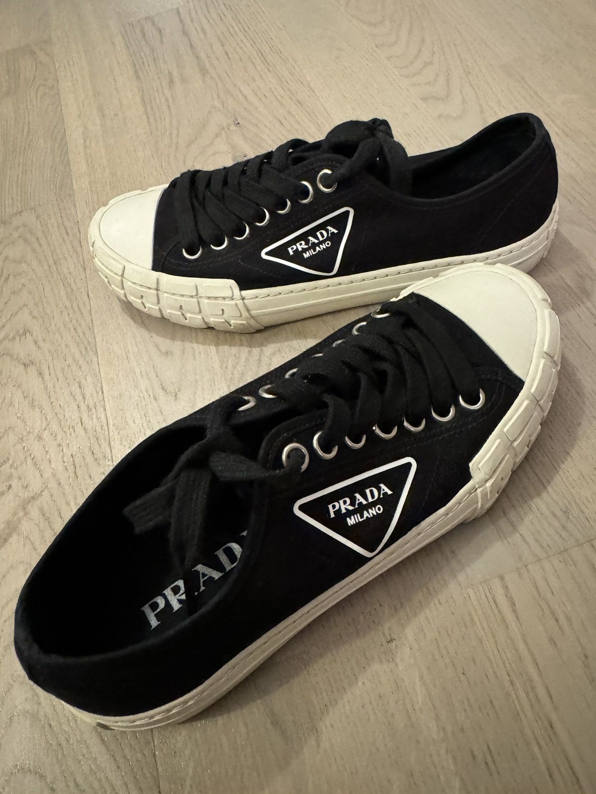 Prada PRADA sneakers SZ UK 6.5 fit as in photos show by tape measu Size US 8 / EU 41 - 1 Thumbnail