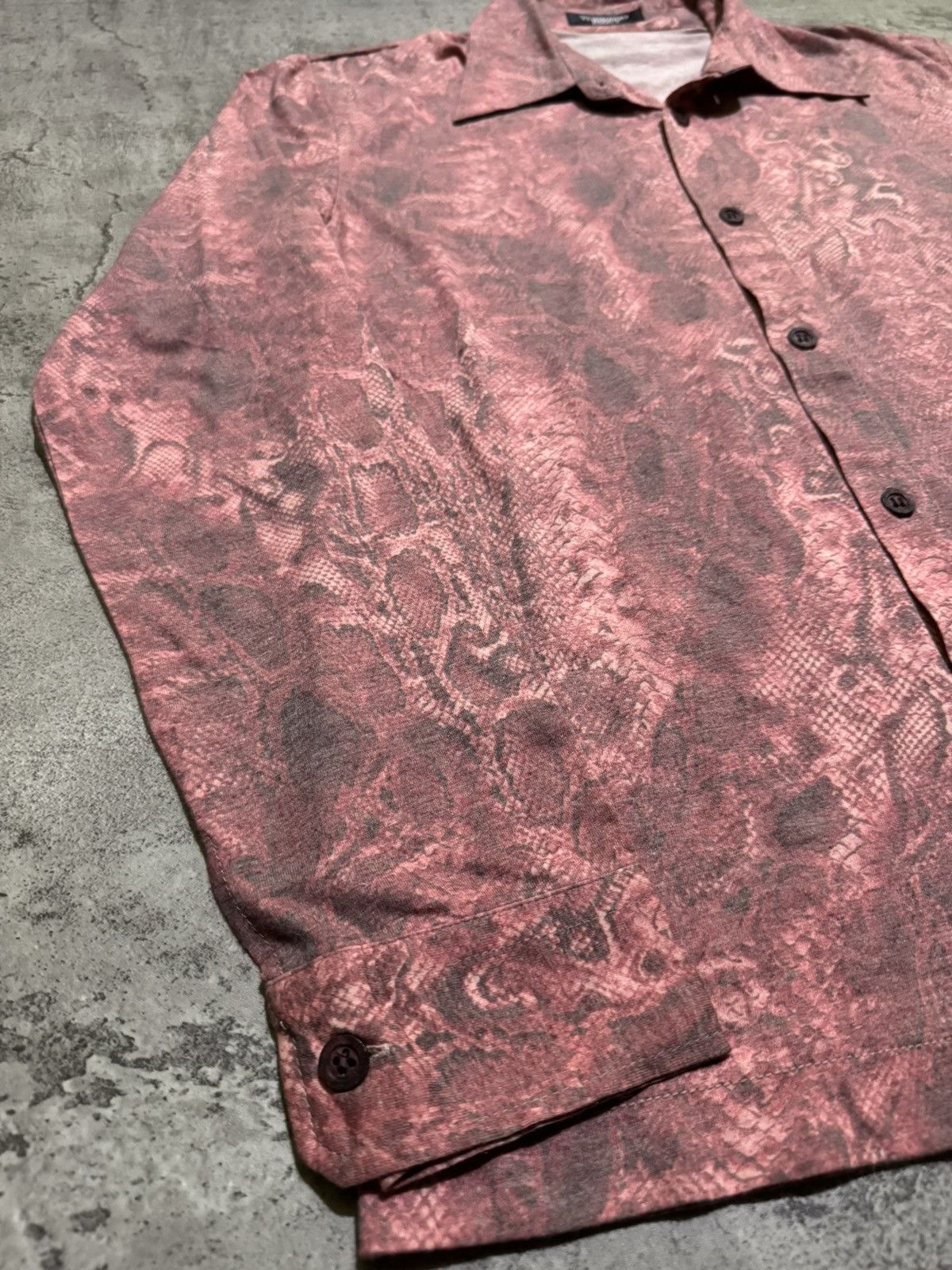 Tornado Mart TORNADO MART SNAKESKIN IFSIXWASNINE SHIRT Size US M / EU 48-50 / 2 - 2 Thumbnail