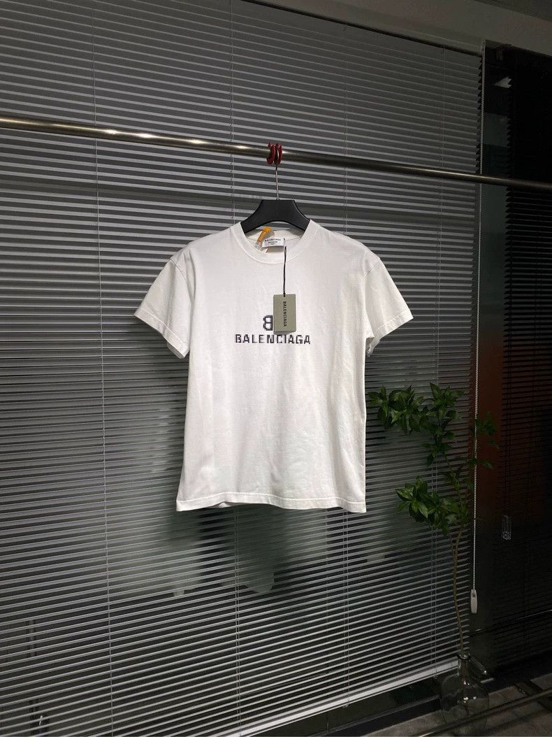 Balenciaga Balenciaga Mosaic BB monogram printed logo short sleeves 25 Size US XS / EU 42 / 0 - 1 Thumbnail