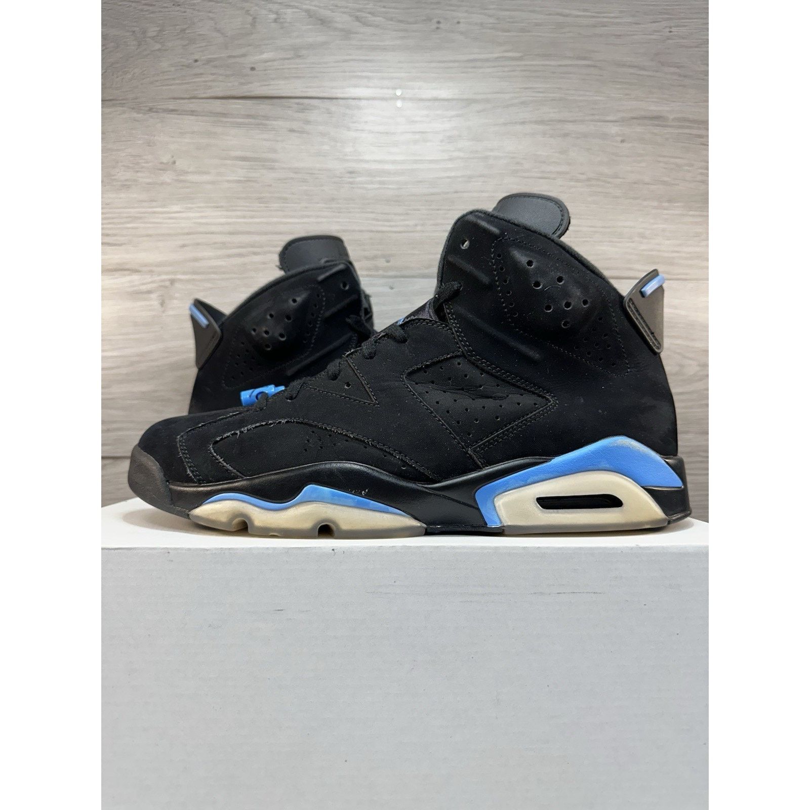 Jordan Brand Air Jordan 6 Retro UNC - Size 11.5 Size US 11.5 / EU 44-45 - 1 Thumbnail