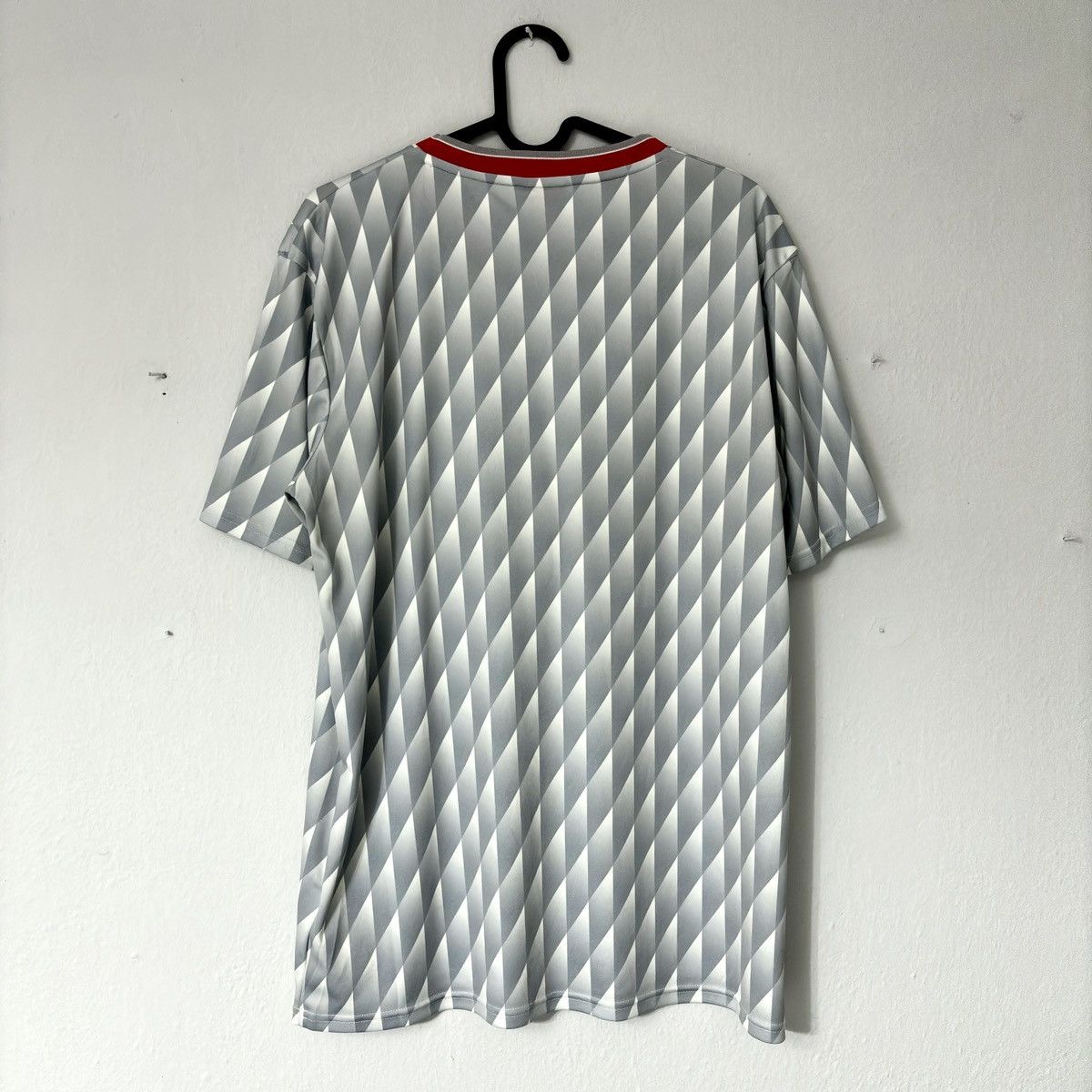 Vintage 1989 1990 Liverpool Retro Away Kit Candy Soccer Jersey Shirt Size US M / EU 48-50 / 2 - 7 Thumbnail