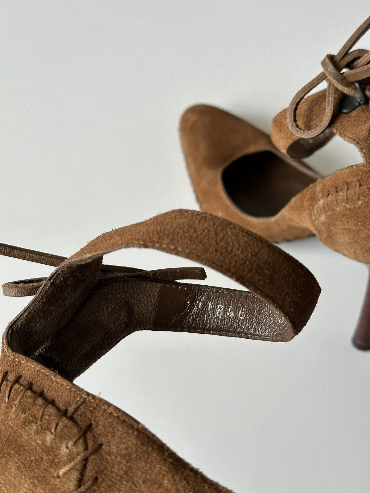 Gucci Gucci Suede Ankle Cuff Pointed Toe Brown D'orsay Pumps Heels Size US 6 / IT 36 - 10 Thumbnail