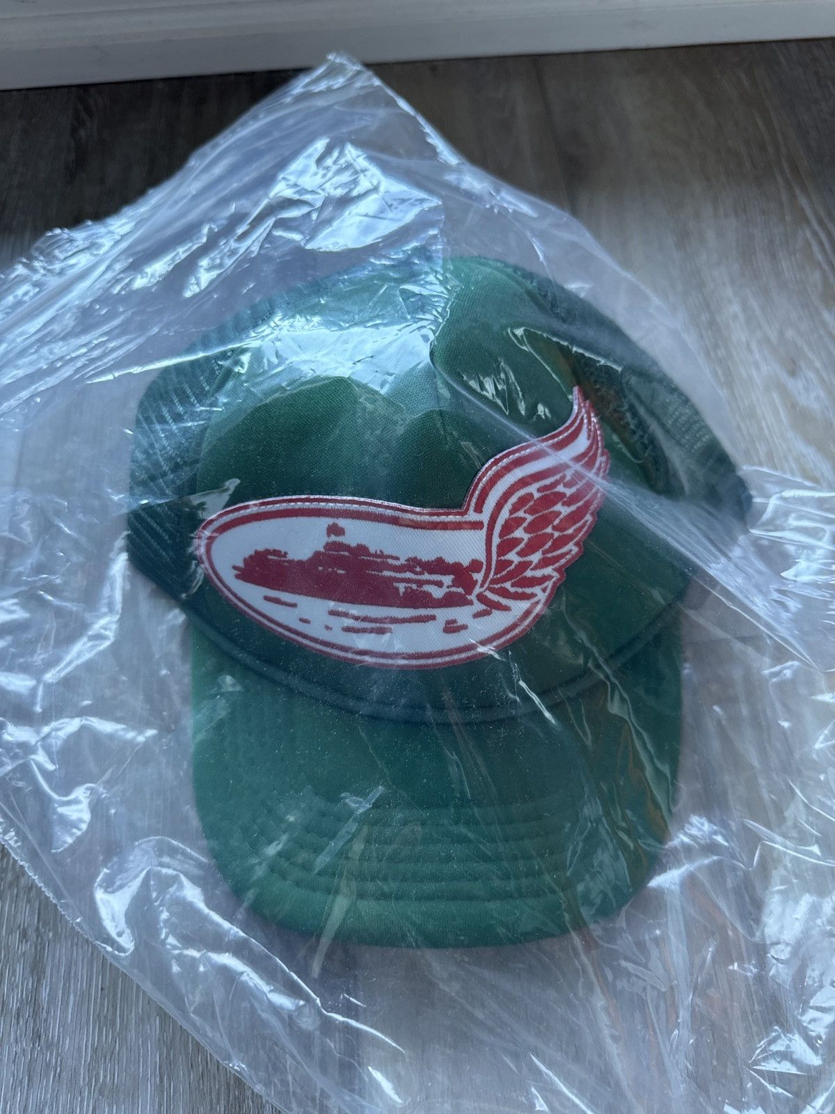 Corteiz Corteiz Alcatraz Wing Trucker Hat Size ONE SIZE - 1 Thumbnail