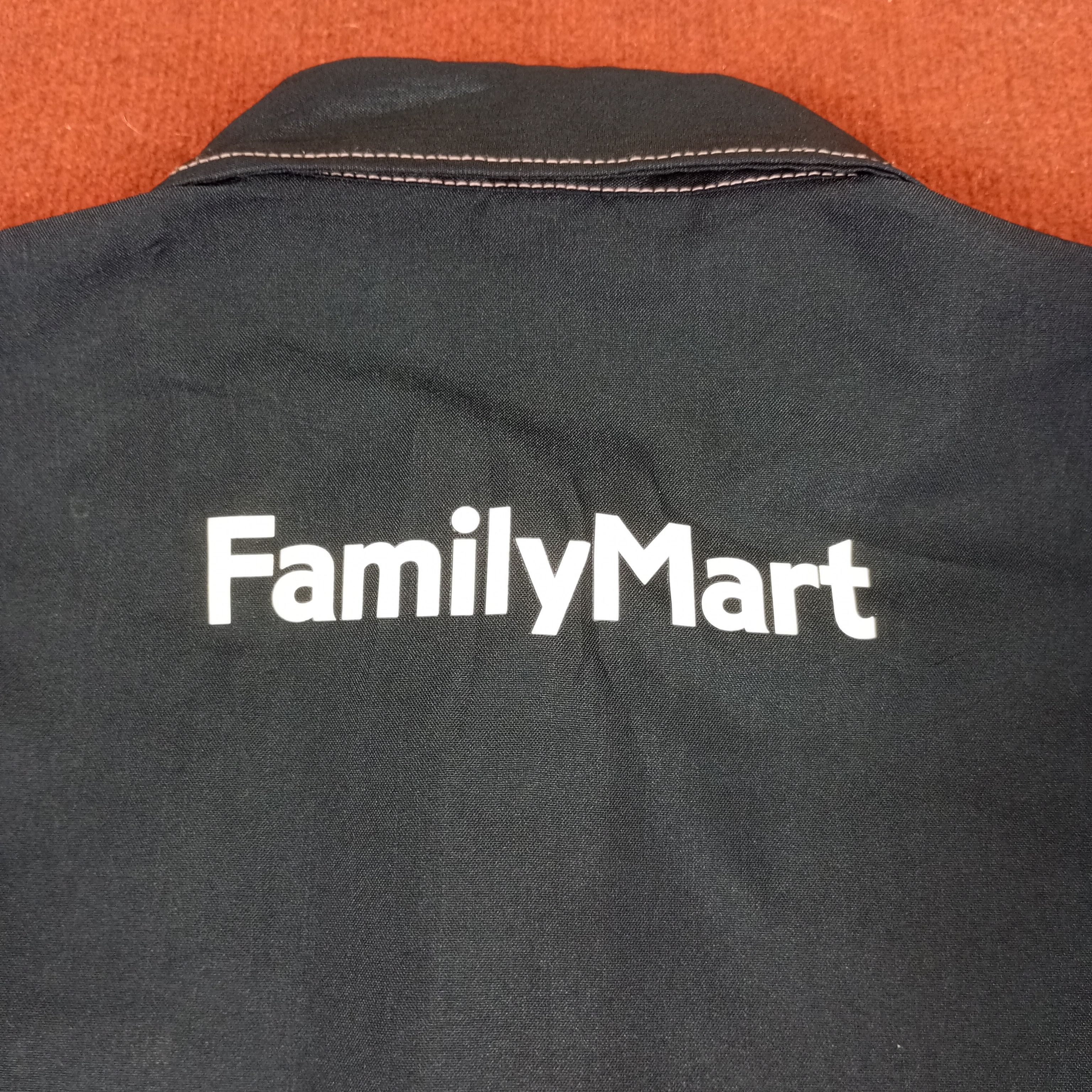 Japanese Brand × Vintage Family Mart Japanese Brand Working Uniform Jacket Size US M / EU 48-50 / 2 - 4 Thumbnail