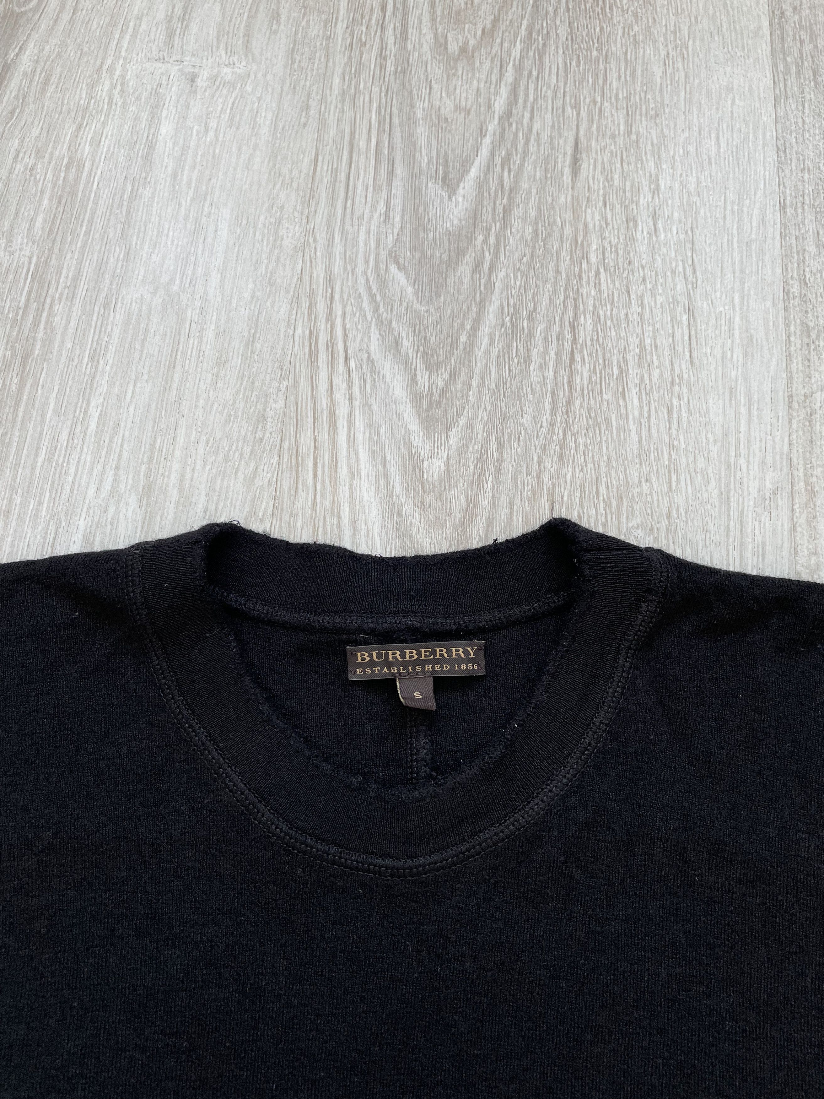 Burberry Rare Burberry T Shirt Wool Viscose Luxury Size S / US 4 / IT 40 - 2 Thumbnail