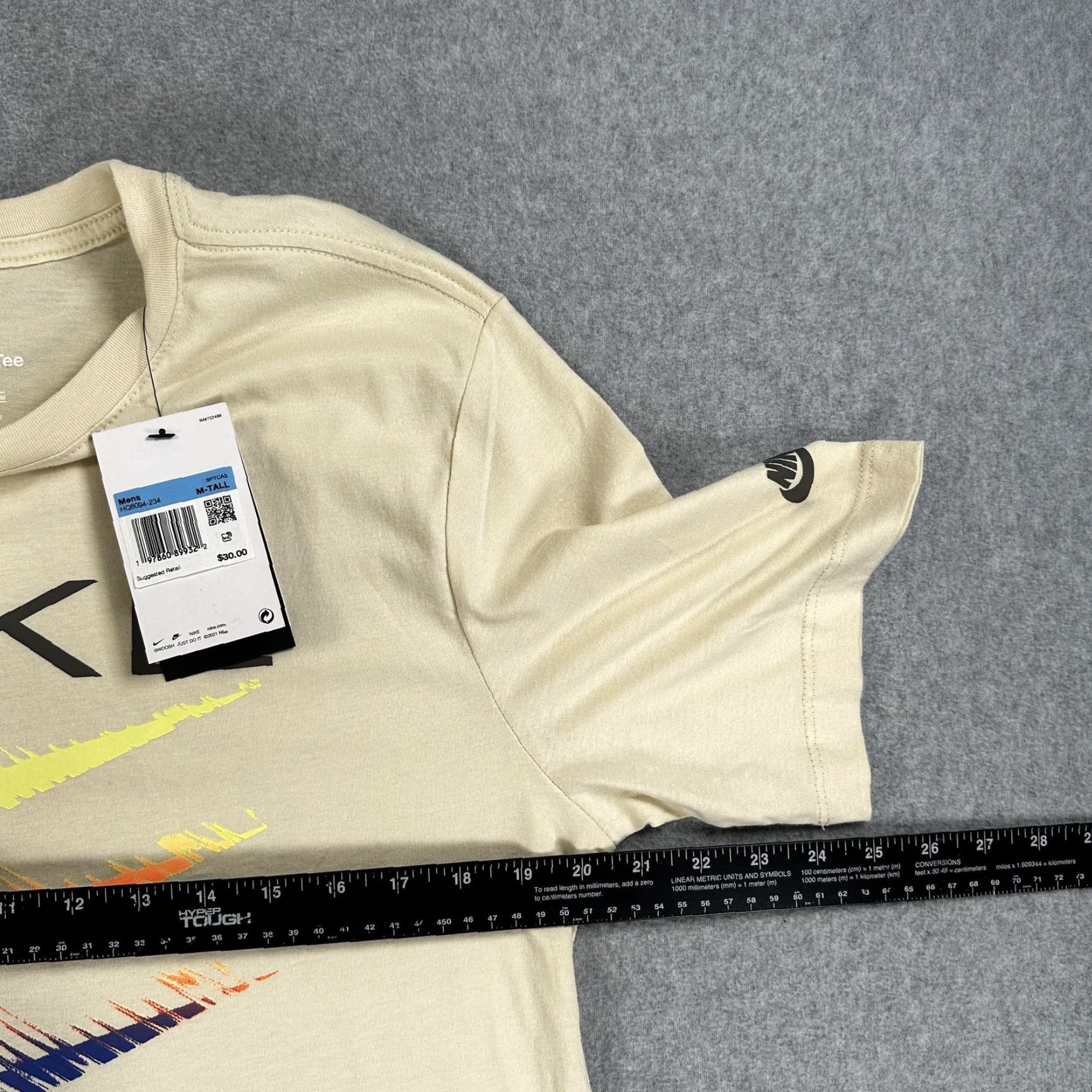 Nike Nike Sportswear Shirt Mens M Tall Beige Swoosh Graphic Tee HQ8094-234 Size US M / EU 48-50 / 2 - 4 Thumbnail