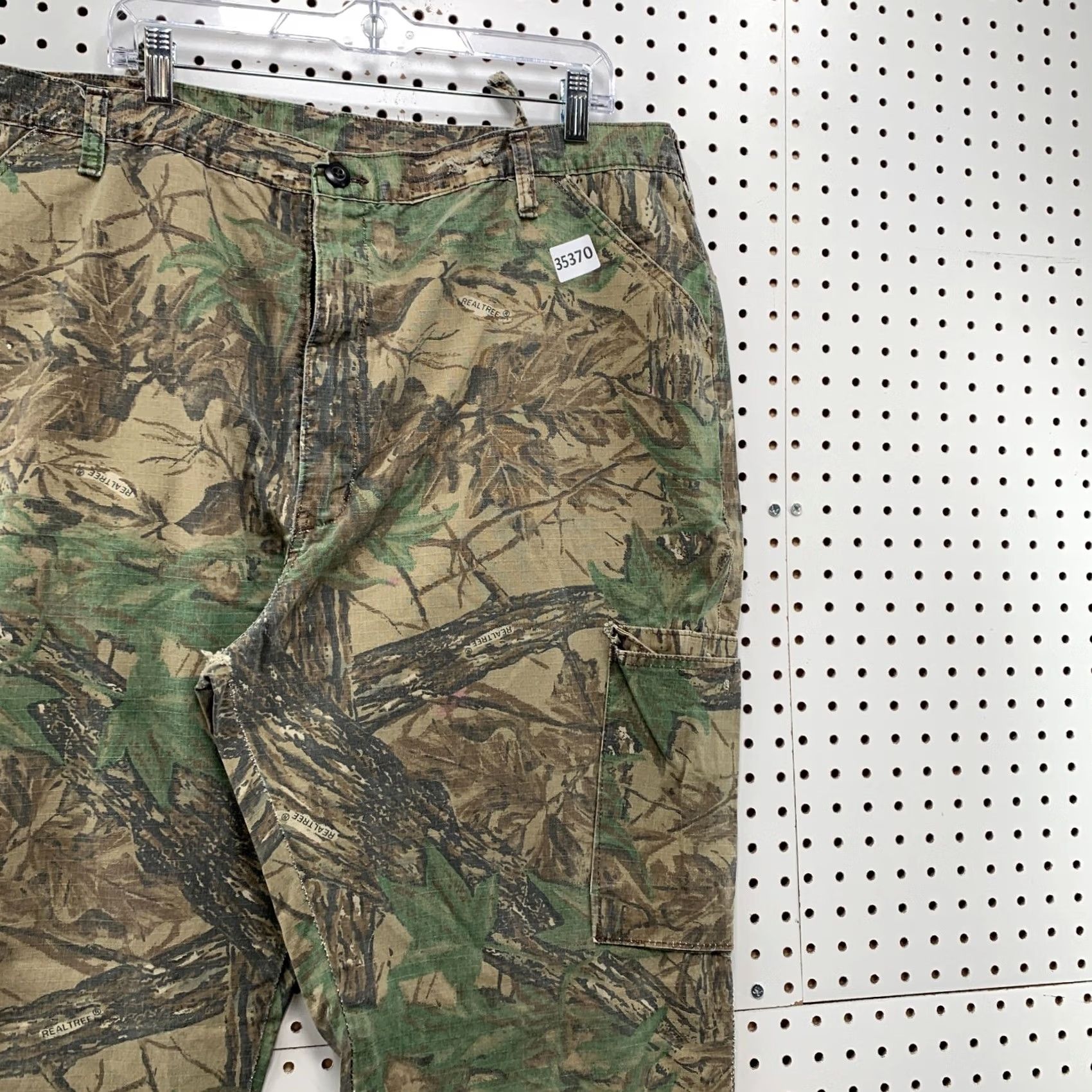 AMO VINTAGE Camo Hunting Pants Size 2XL 42x30 Brown Tree Made USA Pants Men 2XL Camouflage Cargo Relaxed Straight Inseam 30 USA Brown Camouflage 42x30 Size US 39 - 5 Thumbnail