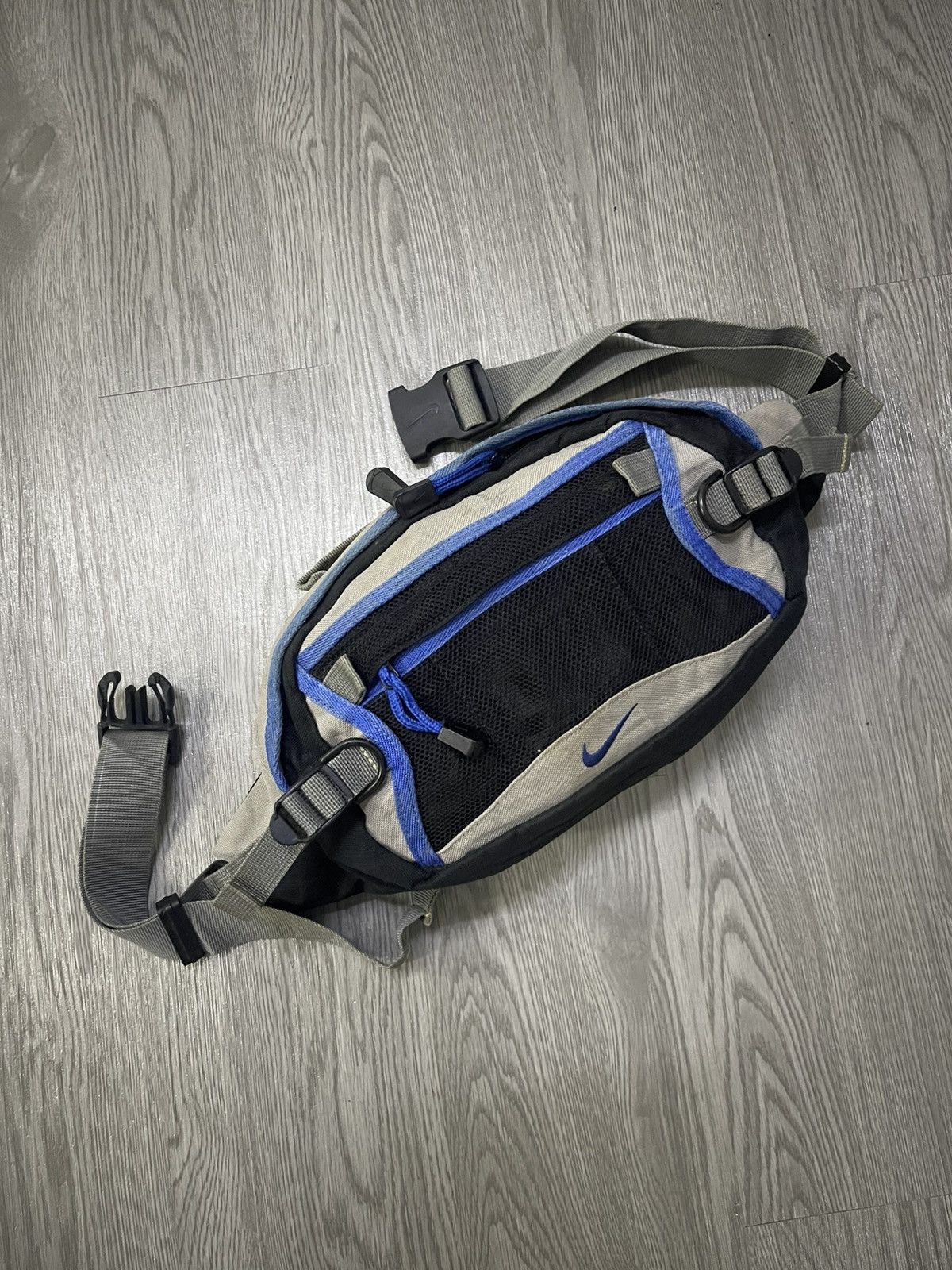 Nike Vintage Nike Fanny Bum Bag Size ONE SIZE - 5 Thumbnail