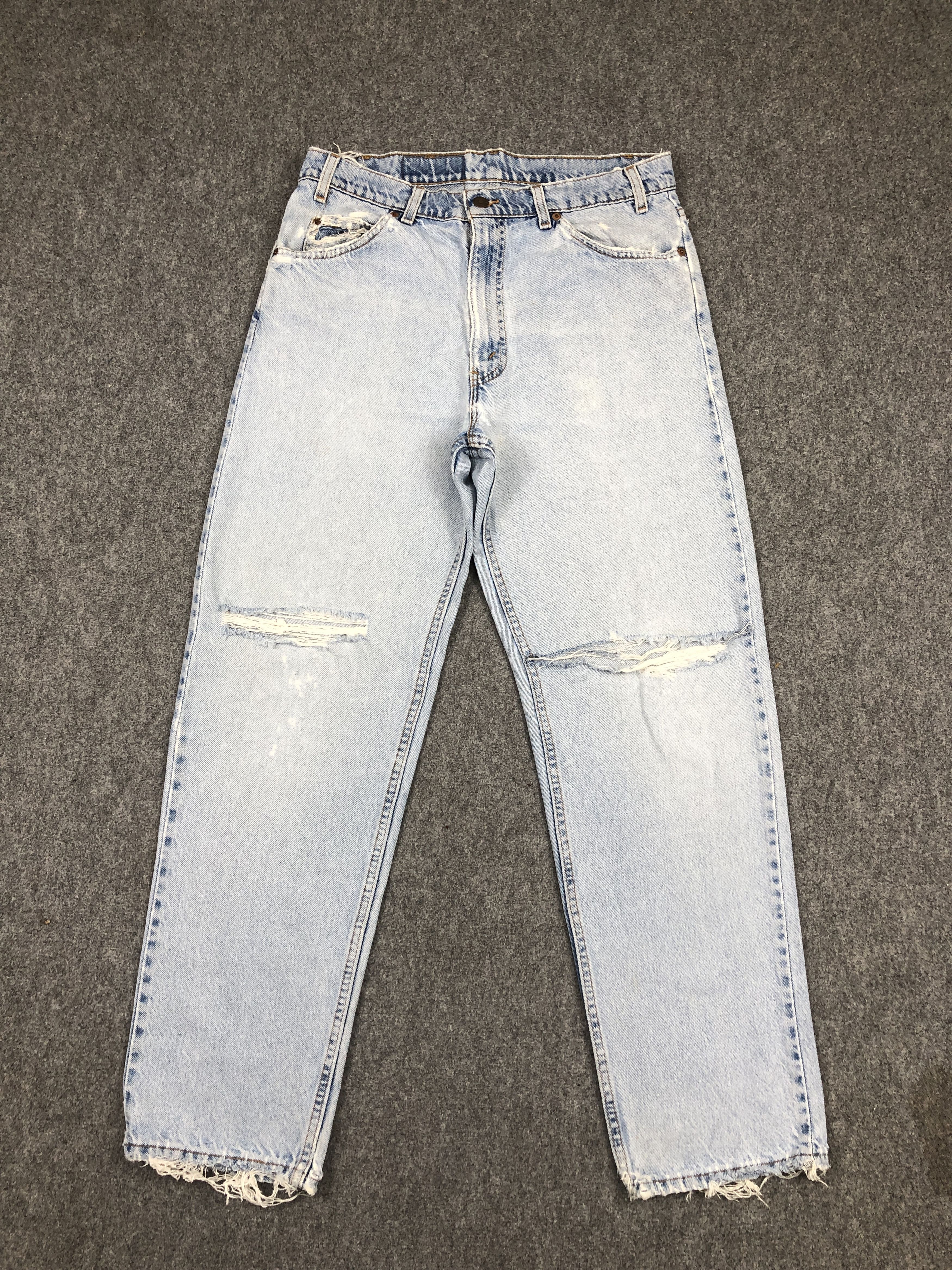 Levi's Distressed Vintage 90s Levis Light Washed Jeans DP2358 Size US 31 - 1 Thumbnail
