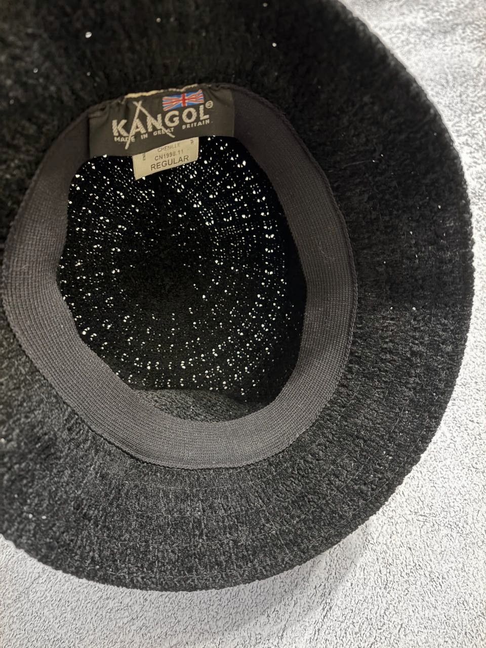 Kangol Kangol Chenille Knit Vintage Bucket Hat Women's Regular Size ONE SIZE - 5 Thumbnail