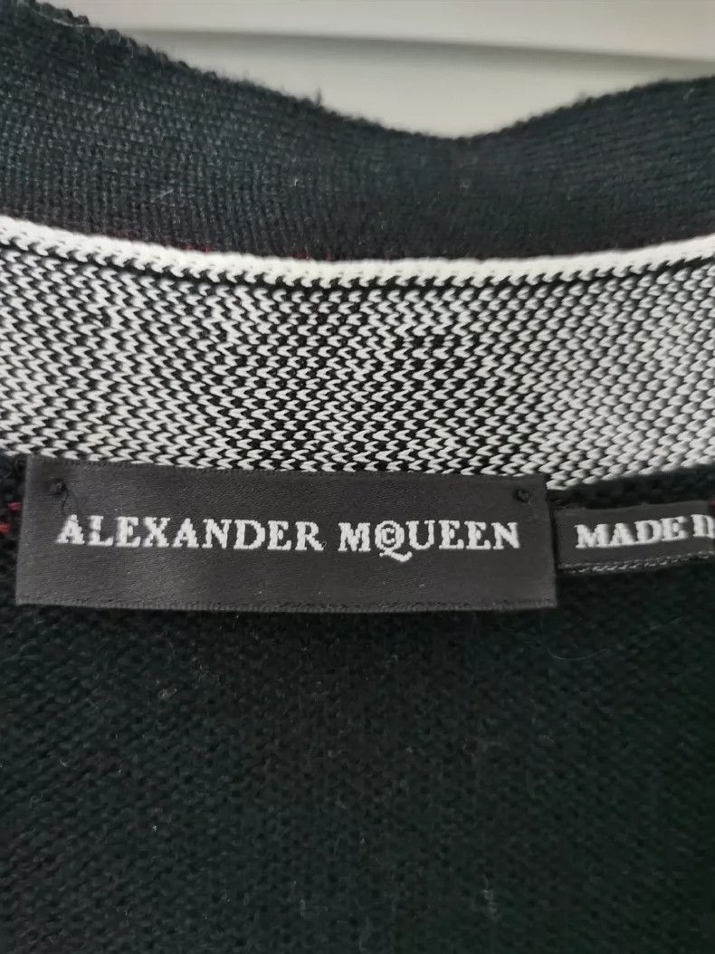 Alexander McQueen Alexander Mcqueen Wool knitwear sweater Size US M / EU 48-50 / 2 - 3 Thumbnail