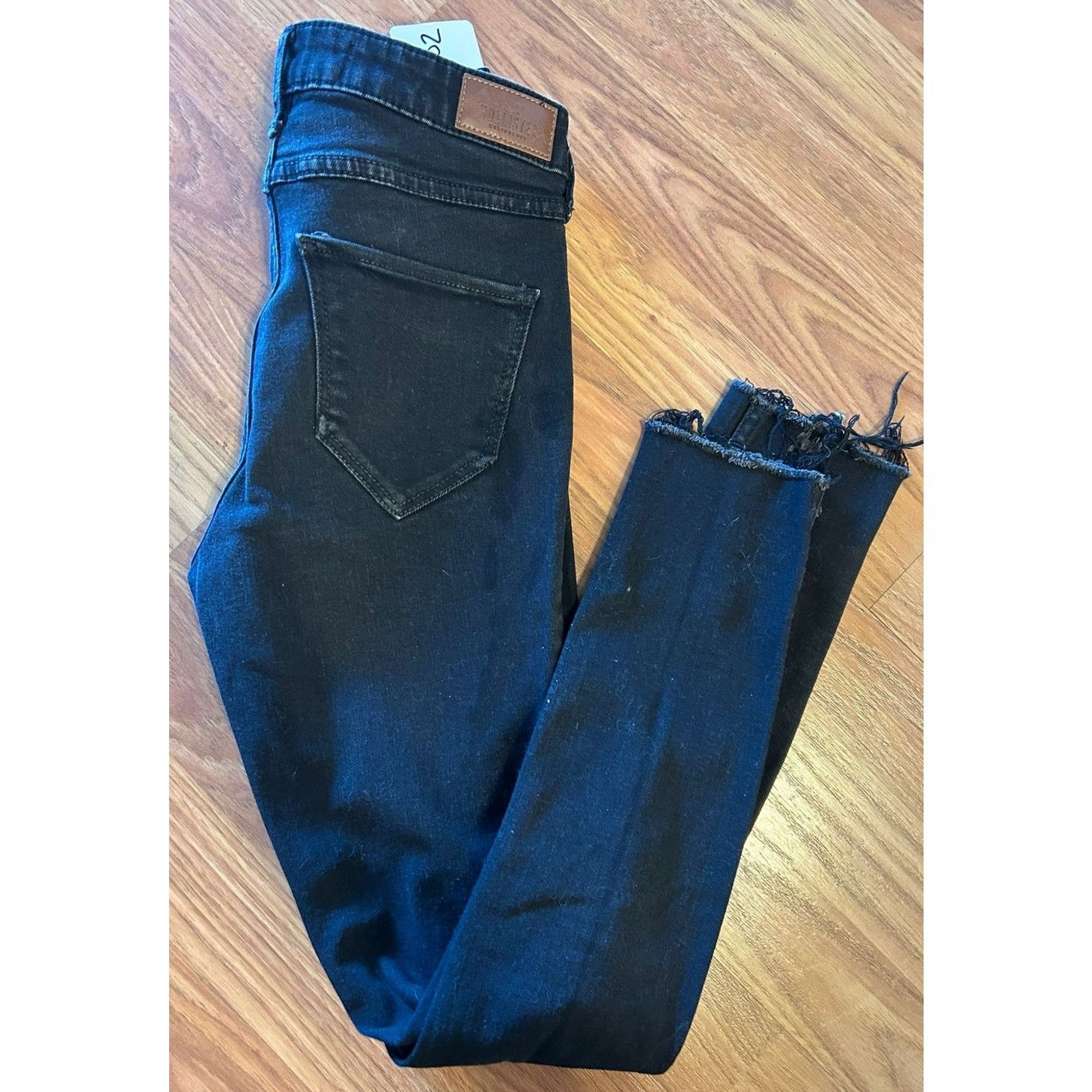 Hollister Hollister Black Distressed Cut-Up Jeans - Size 1 Waist 25 Size 25" / US 0 / IT 36 - 2 Thumbnail