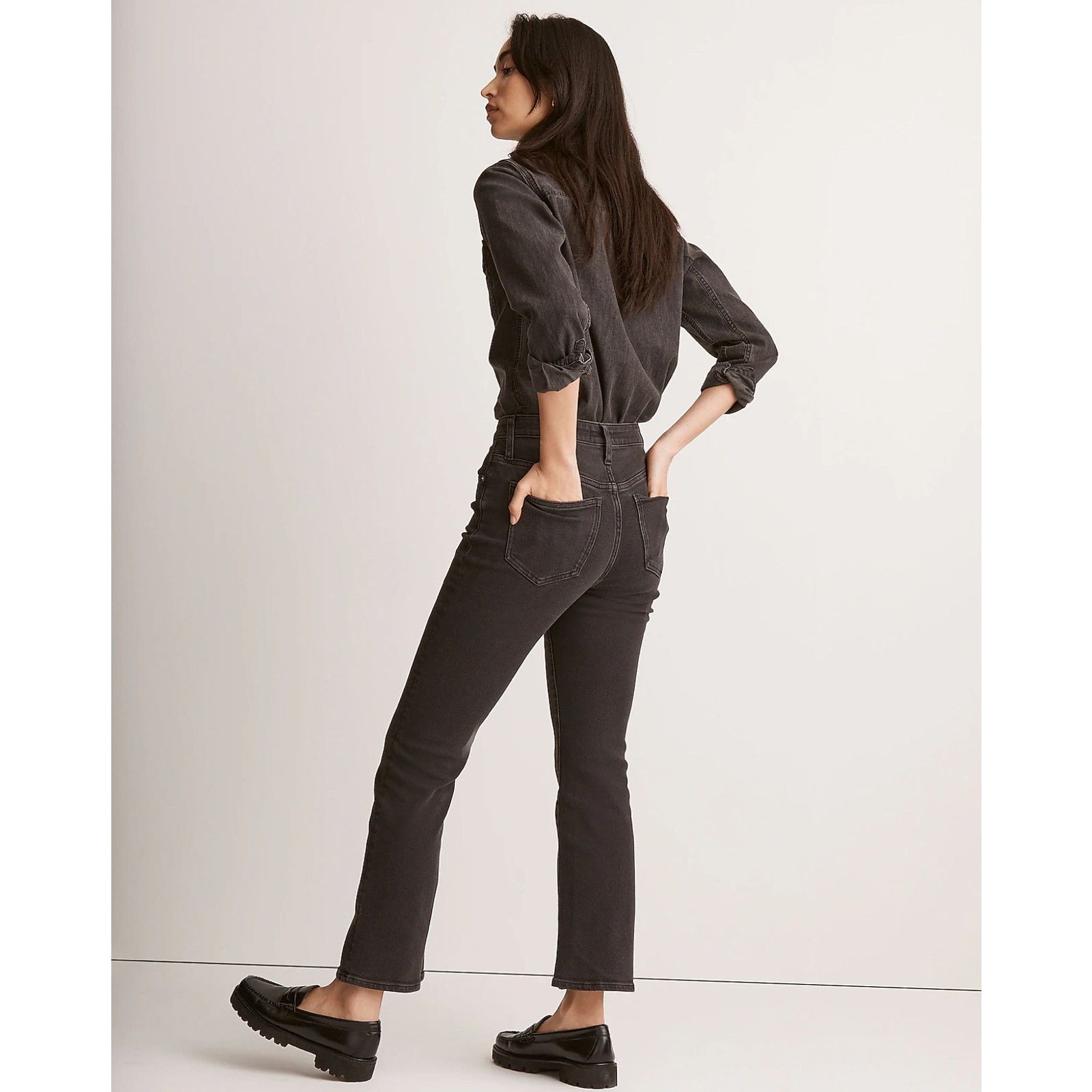 Madewell NWT Madewell Mid Rise Kick Out Jeans Black/Gray Wash Size 24 Size 24" / US 00 / IT 34 - 2 Thumbnail