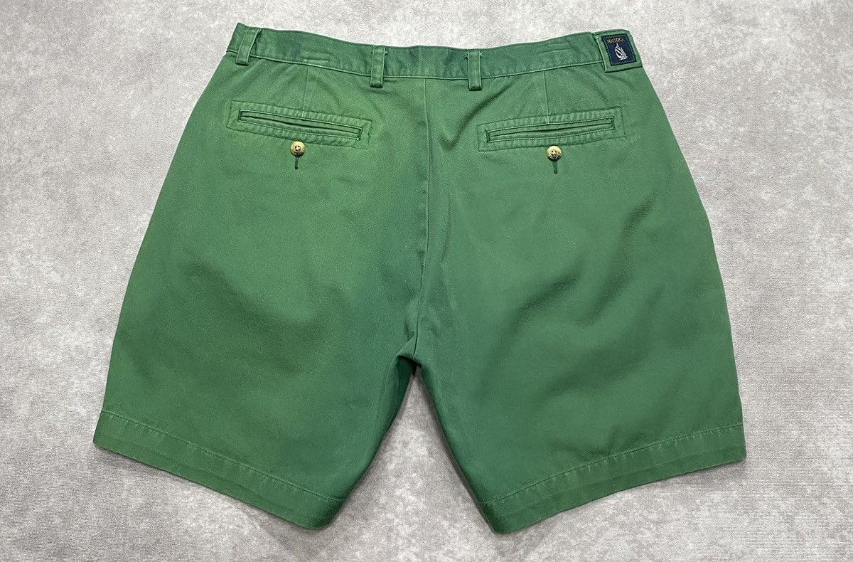 Nautica 90’s Vintage Nautica Green Basic Shorts Size US 36 / EU 52 - 2 Thumbnail