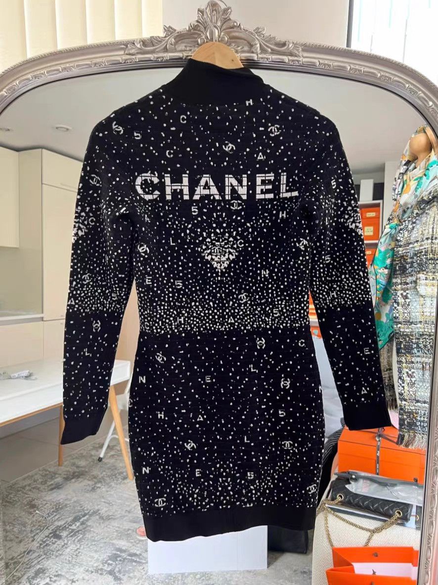 Chanel Chanel Ski Collection Crystal CC Logo Knit Dress K12 Size XXS / US 00 / IT 34 - 3 Thumbnail