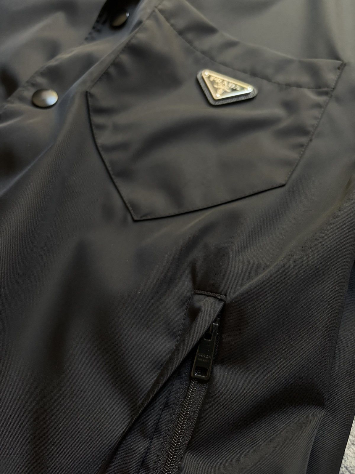 Prada Re-Nylon Oversized Short-sleeved Shirt Size US S / EU 44-46 / 1 - 6 Thumbnail