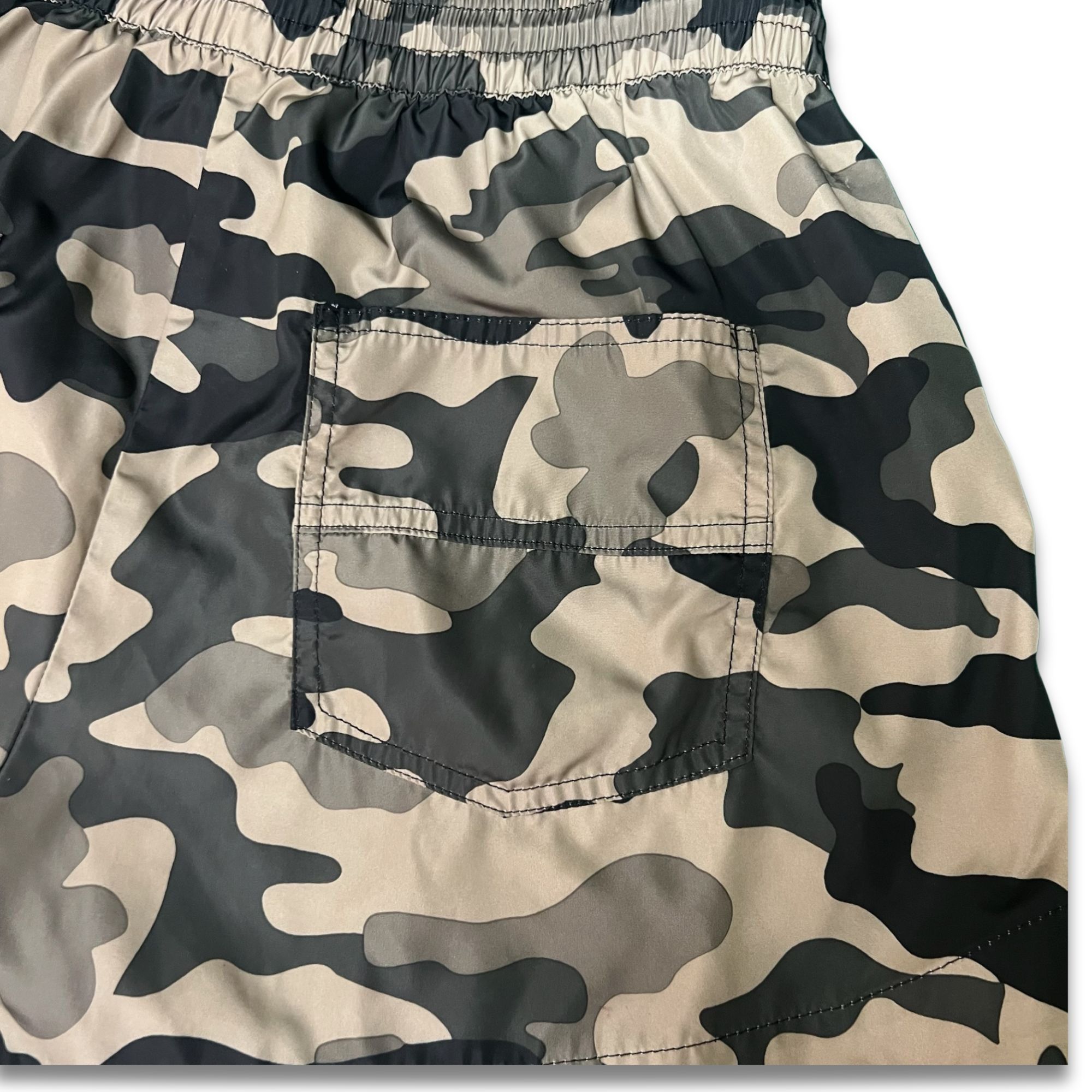 Zara Zara Womens Camouflage Shorts With Elastic Waist & Drawstrin Size 28" / US 6 / IT 42 - 6 Thumbnail