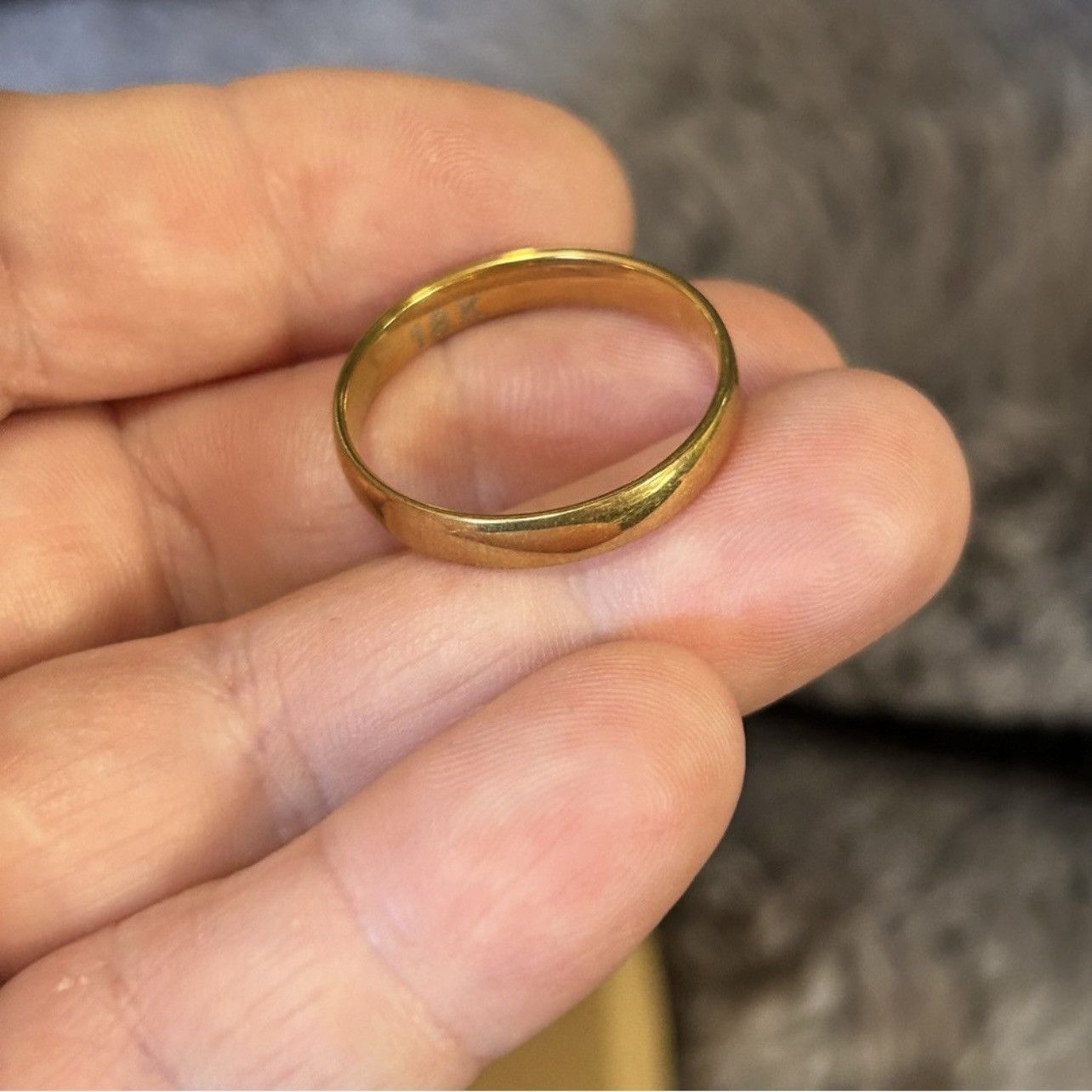 Jewelry Men’s 18kt solid yellow gold 4mm classic dome band NIB 10.5 Size ONE SIZE - 4 Thumbnail