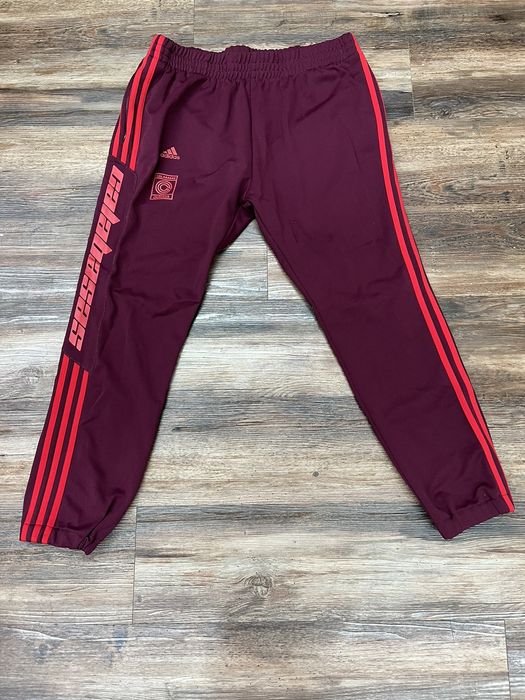 Sweat best sale calabasas adidas