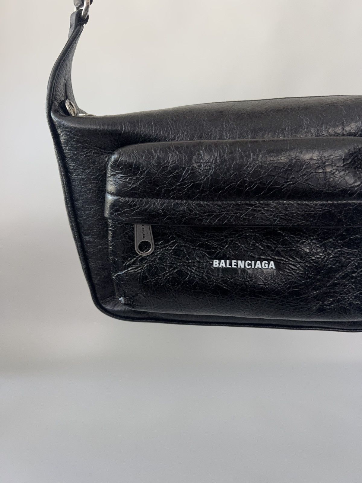 Balenciaga Balenciaga Raver Medium Creased-Leather Shoulder Bag Size ONE SIZE - 4 Thumbnail