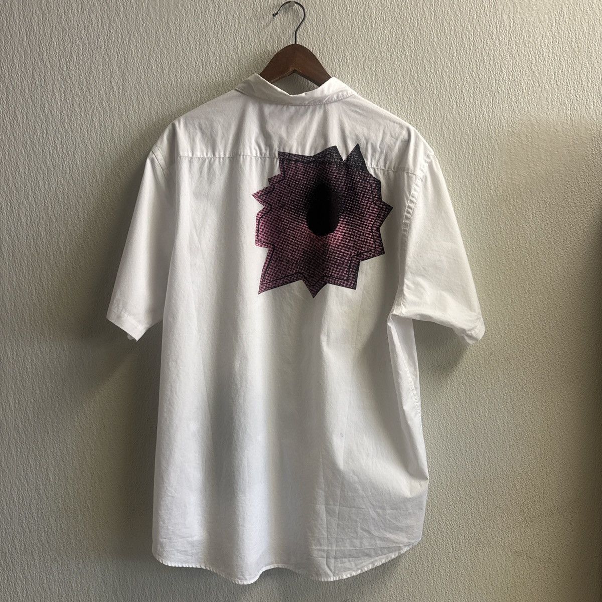 Supreme Supreme white graphic button up Size US XL / EU 56 / 4 - 3 Thumbnail