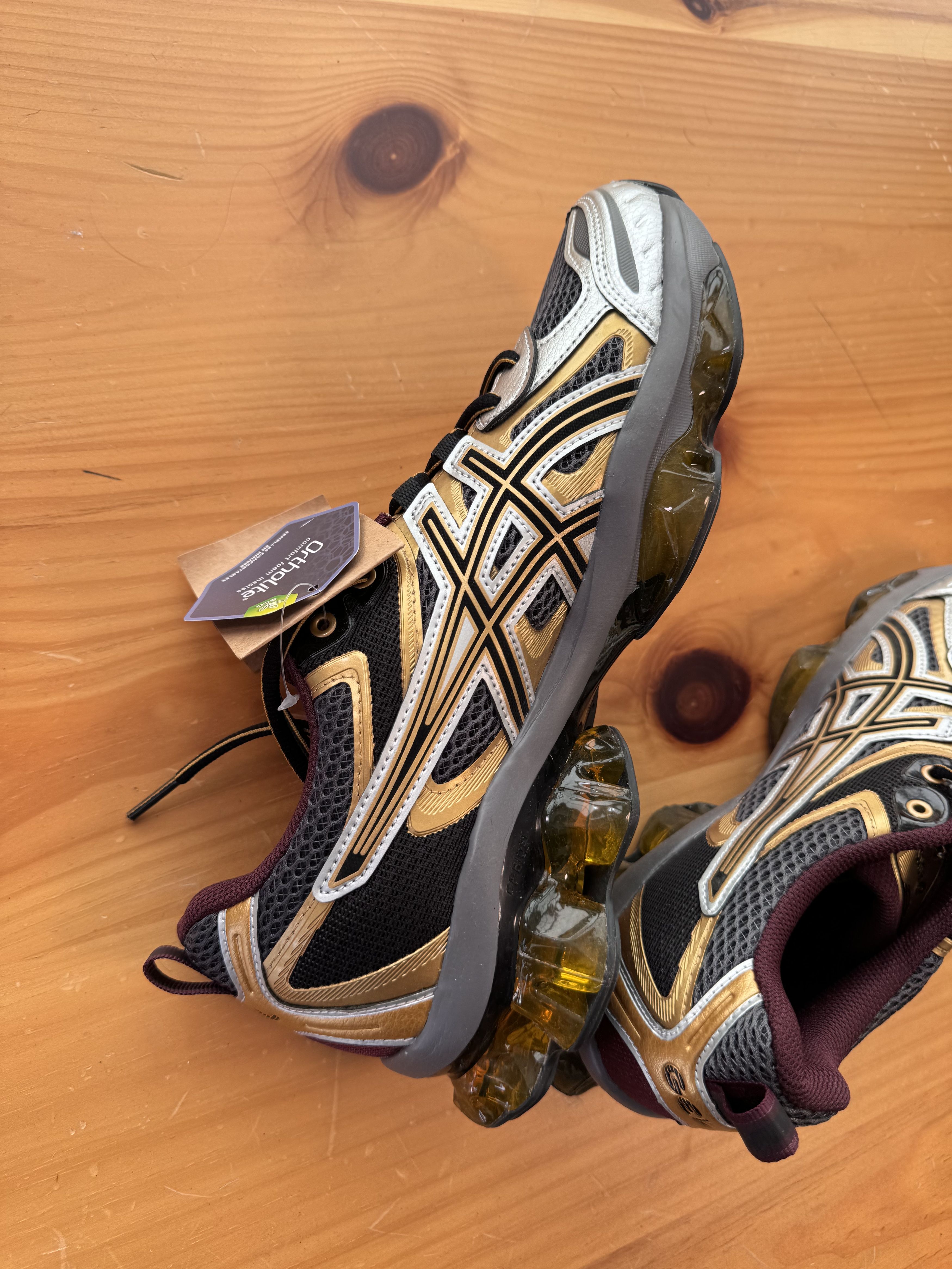 Asics Asics Gel-Quantum Kinetic “Carbon Pure Gold” Sneakers Size US 9 / EU 42 - 8 Thumbnail