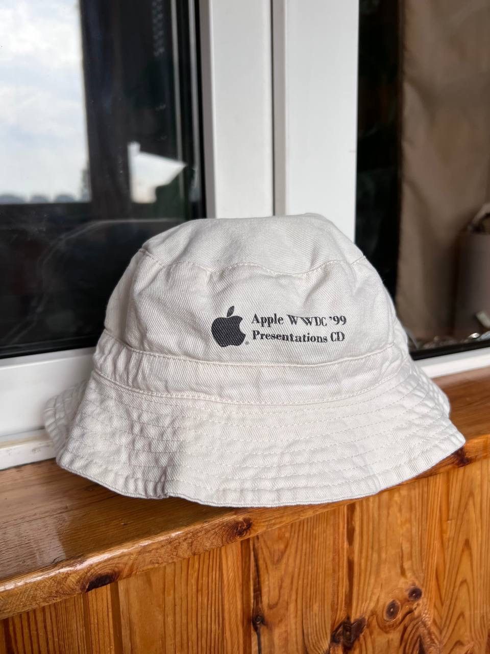 Apple × Vintage Vintage Apple hat WWDC 1999 bucket hat rare Apple Inc. Size ONE SIZE - 1 Thumbnail