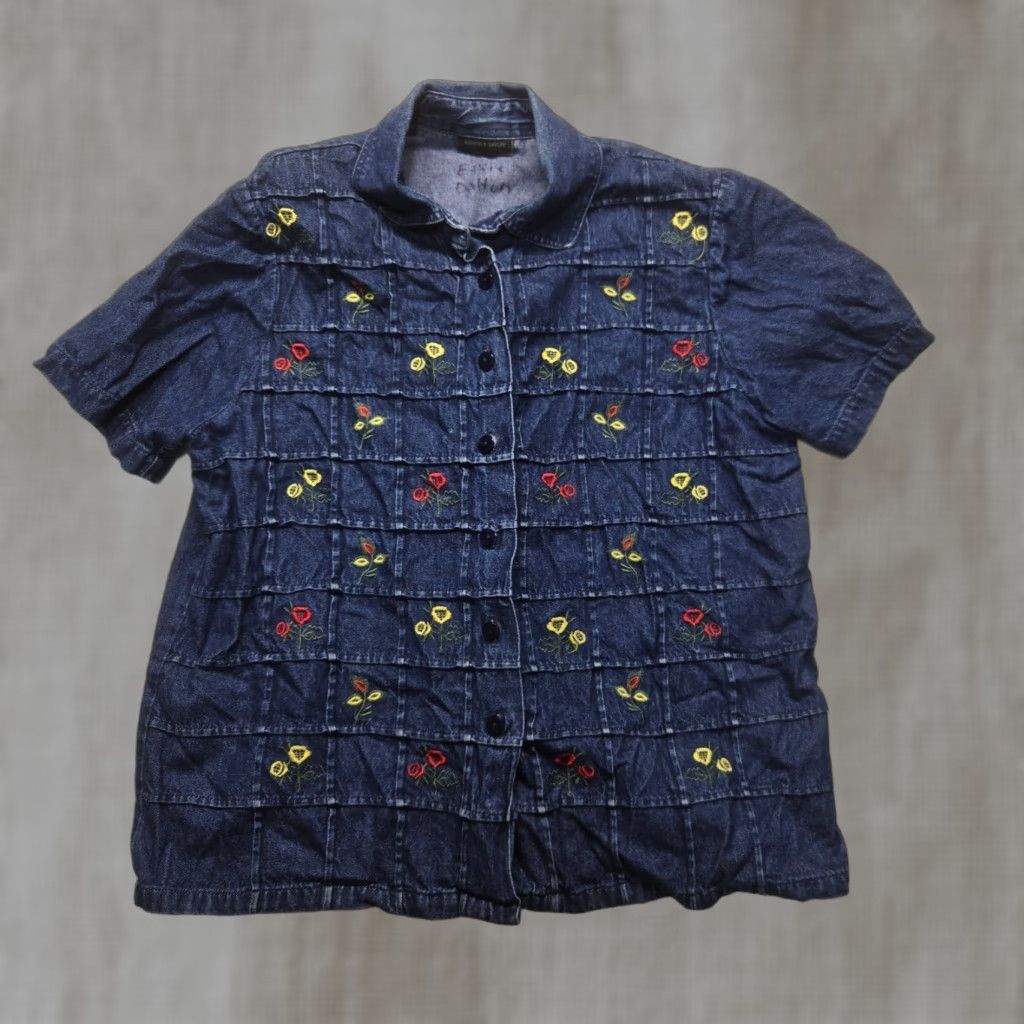 Denime Kristen & Hayley Denim Shirt Embroidered Floral Casual XL Blue Adult Shirt XL Denim Embellished Womens Size XL / US 12-14 / IT 48-50 - 1 Thumbnail