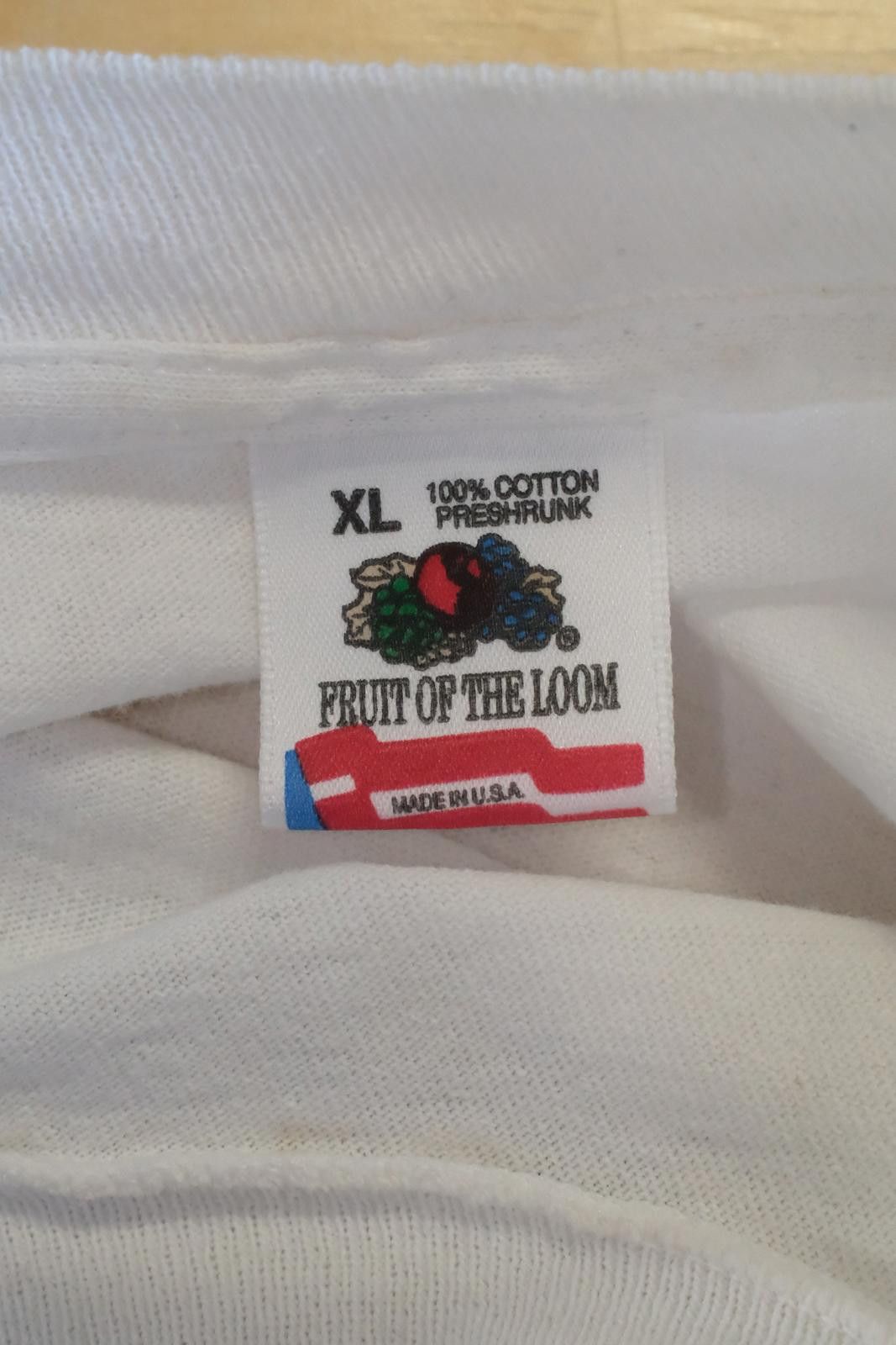 Fruit Of The Loom 90s Fruit of The Loom But I'm Only 32 Caymen T-Shirt Size XL / US 12-14 / IT 48-50 - 4 Thumbnail