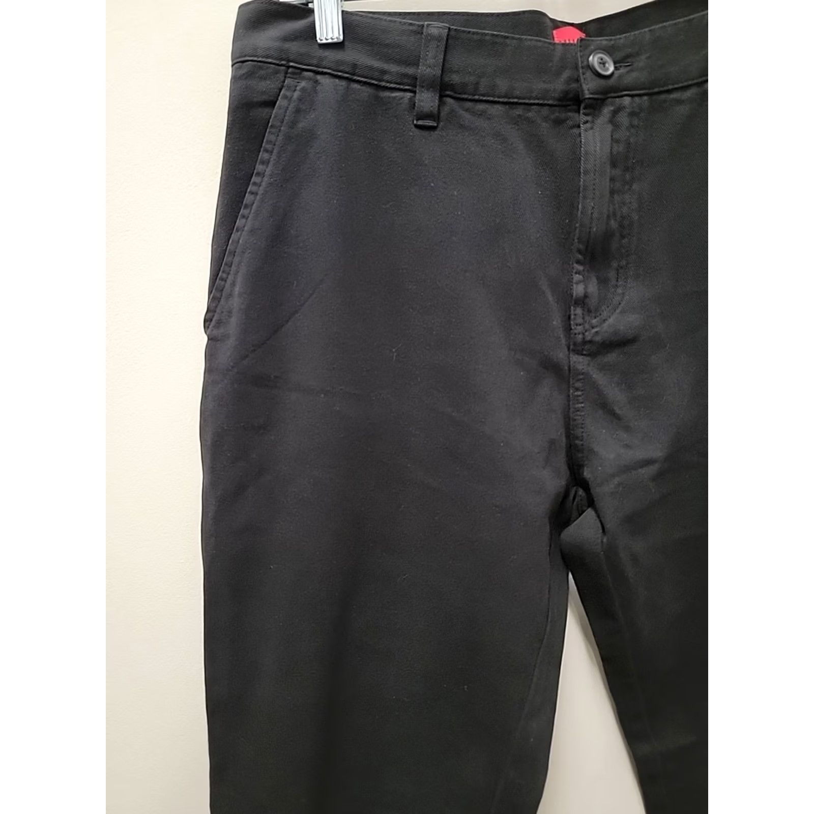 Hugo Boss VINTAGE? No. Hugo Boss Pants Chinos Black 34x32 Mens Regular Cotton Flat Front Straight Inseam 32 in Zip Button NWT Neck? Size US 34 / EU 50 - 2 Thumbnail